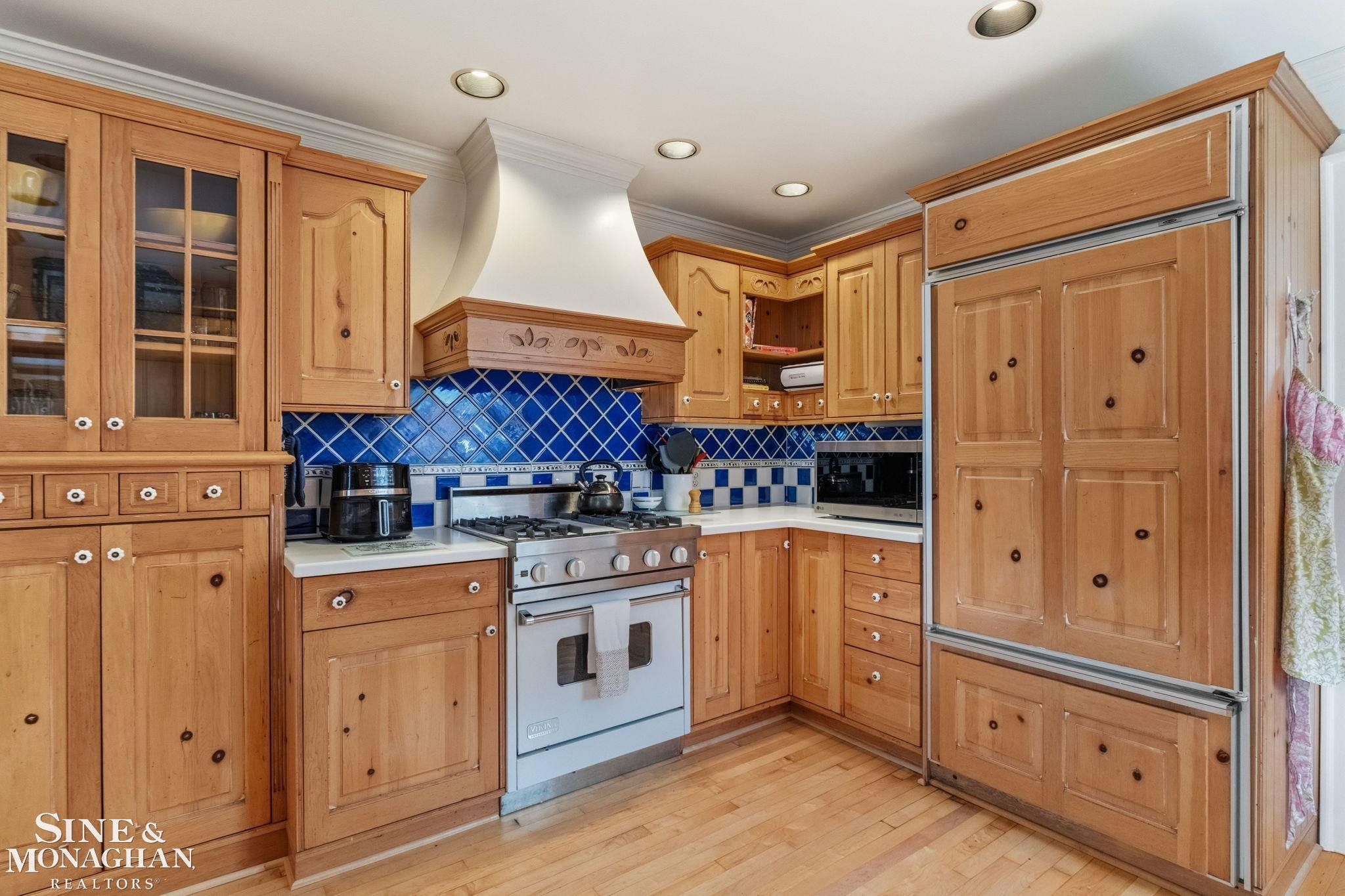580 Hampton Road, Grosse Pointe Woods, MI 48236 — Photo 24
