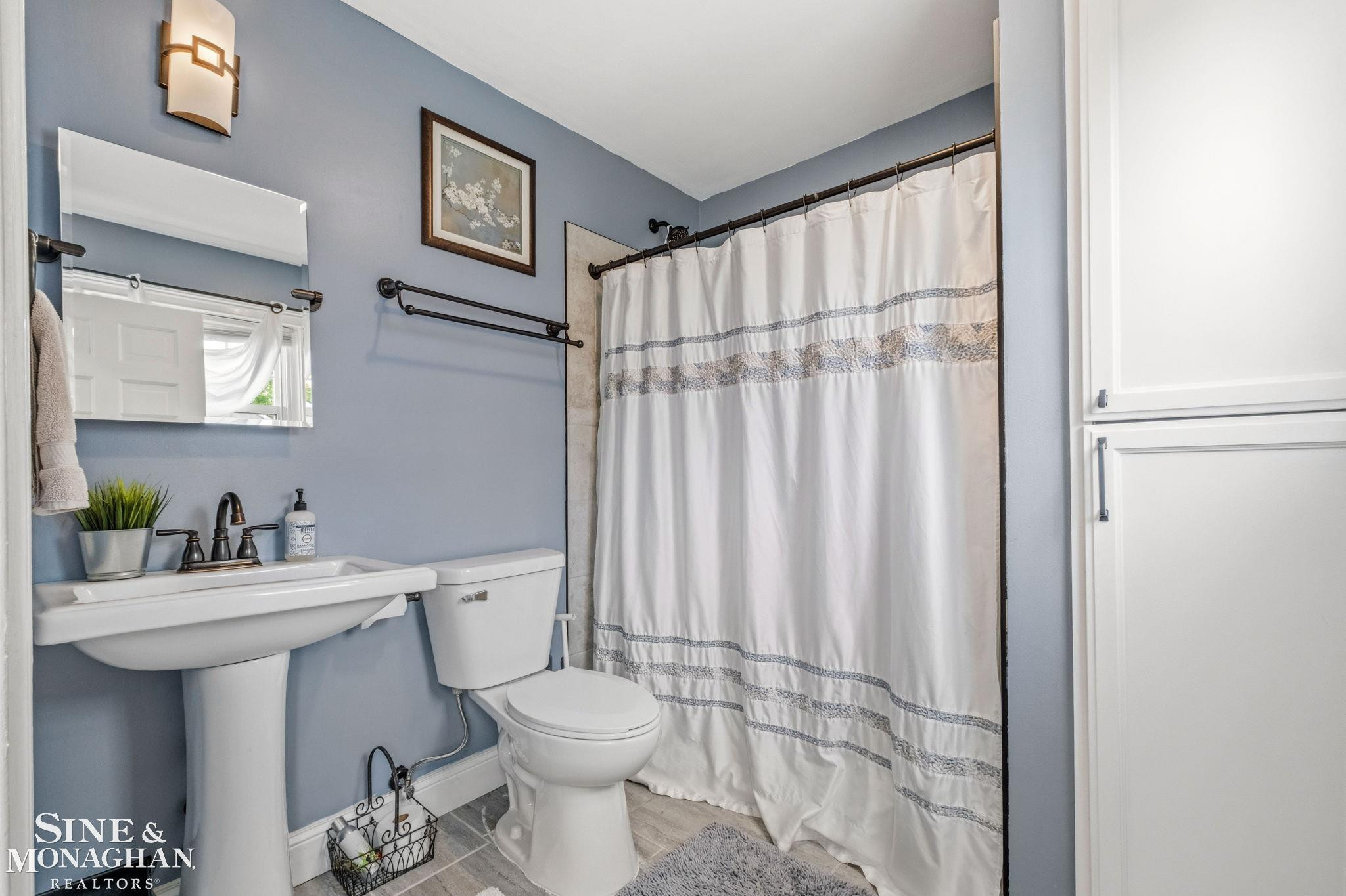 580 Hampton Road, Grosse Pointe Woods, MI 48236 — Photo 32