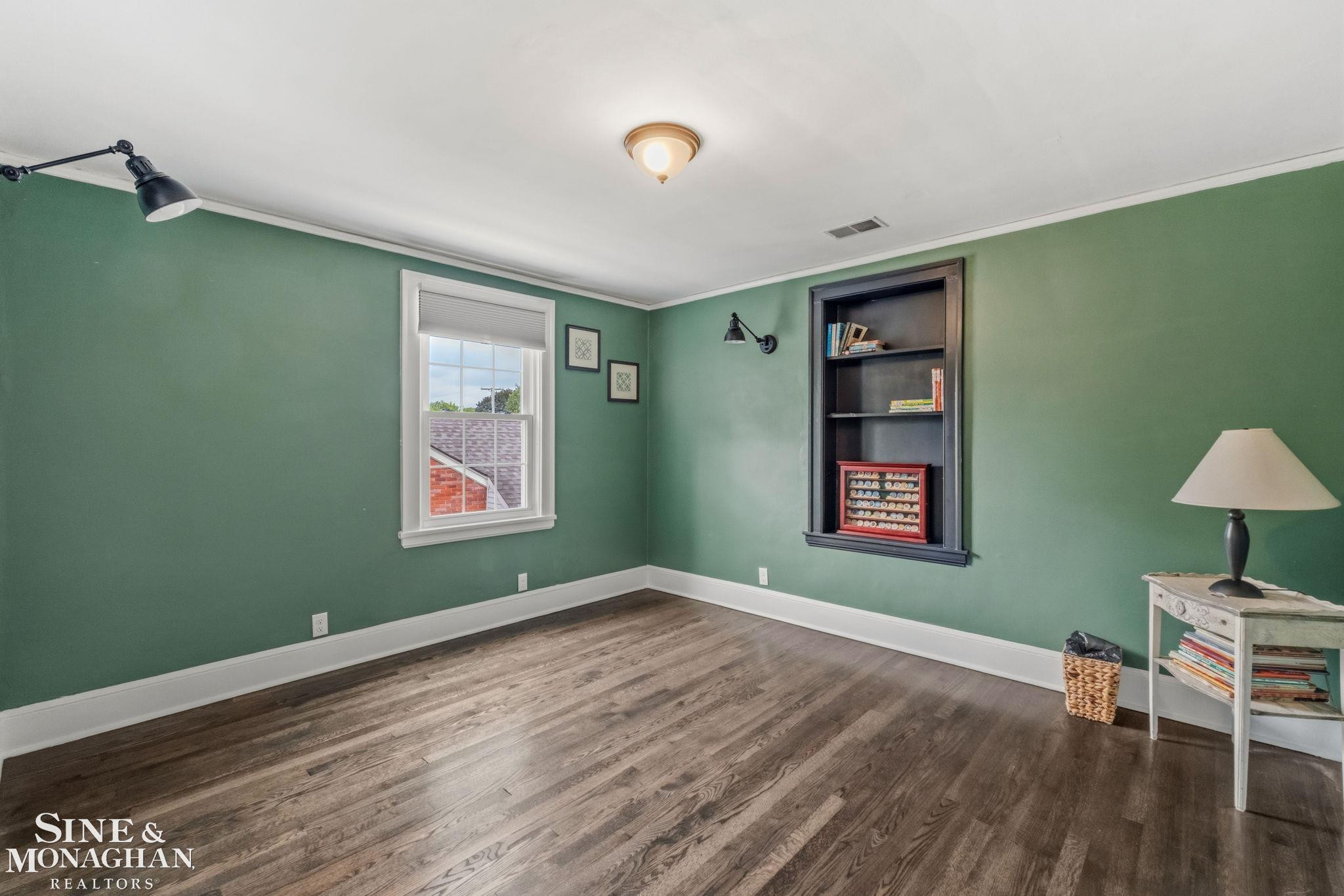 580 Hampton Road, Grosse Pointe Woods, MI 48236 — Photo 35