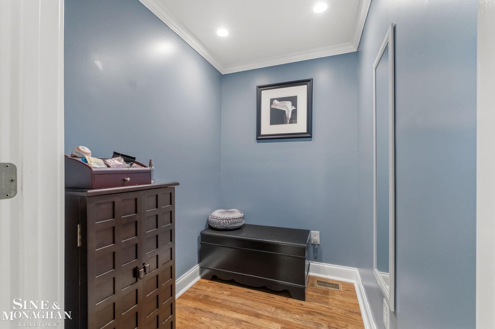 580 Hampton Road, Grosse Pointe Woods, MI 48236 — Photo 52