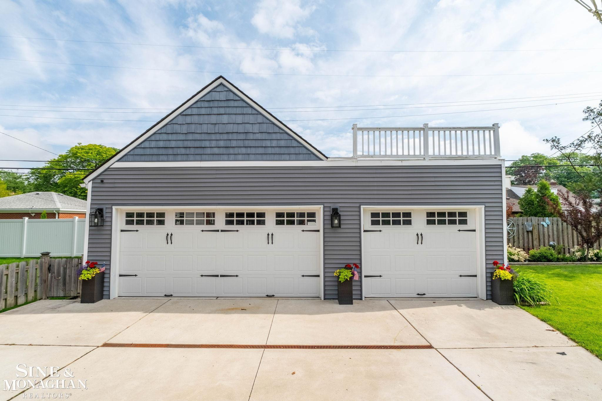 580 Hampton Road, Grosse Pointe Woods, MI 48236 — Photo 65