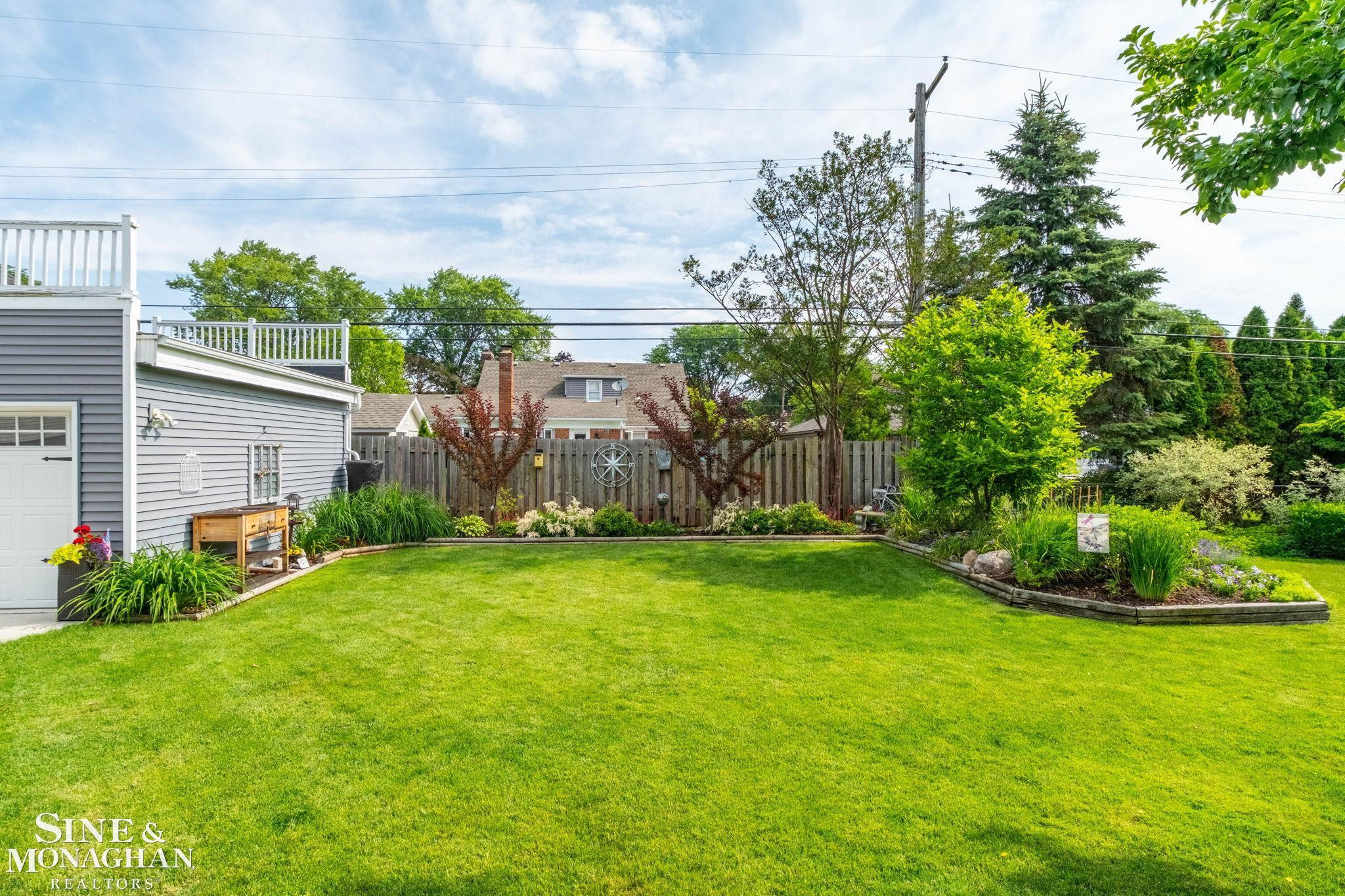 580 Hampton Road, Grosse Pointe Woods, MI 48236 — Photo 67