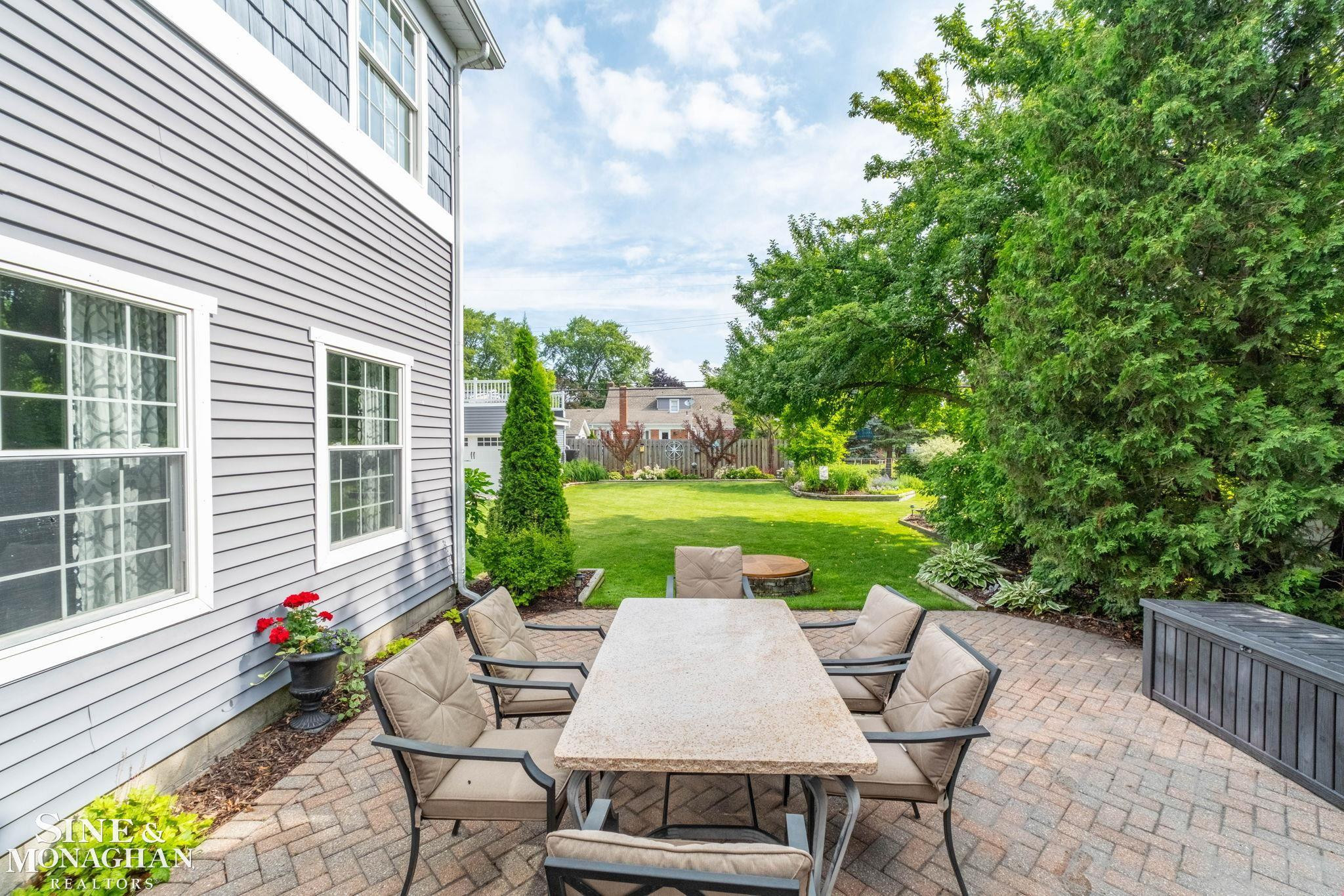 580 Hampton Road, Grosse Pointe Woods, MI 48236 — Photo 71