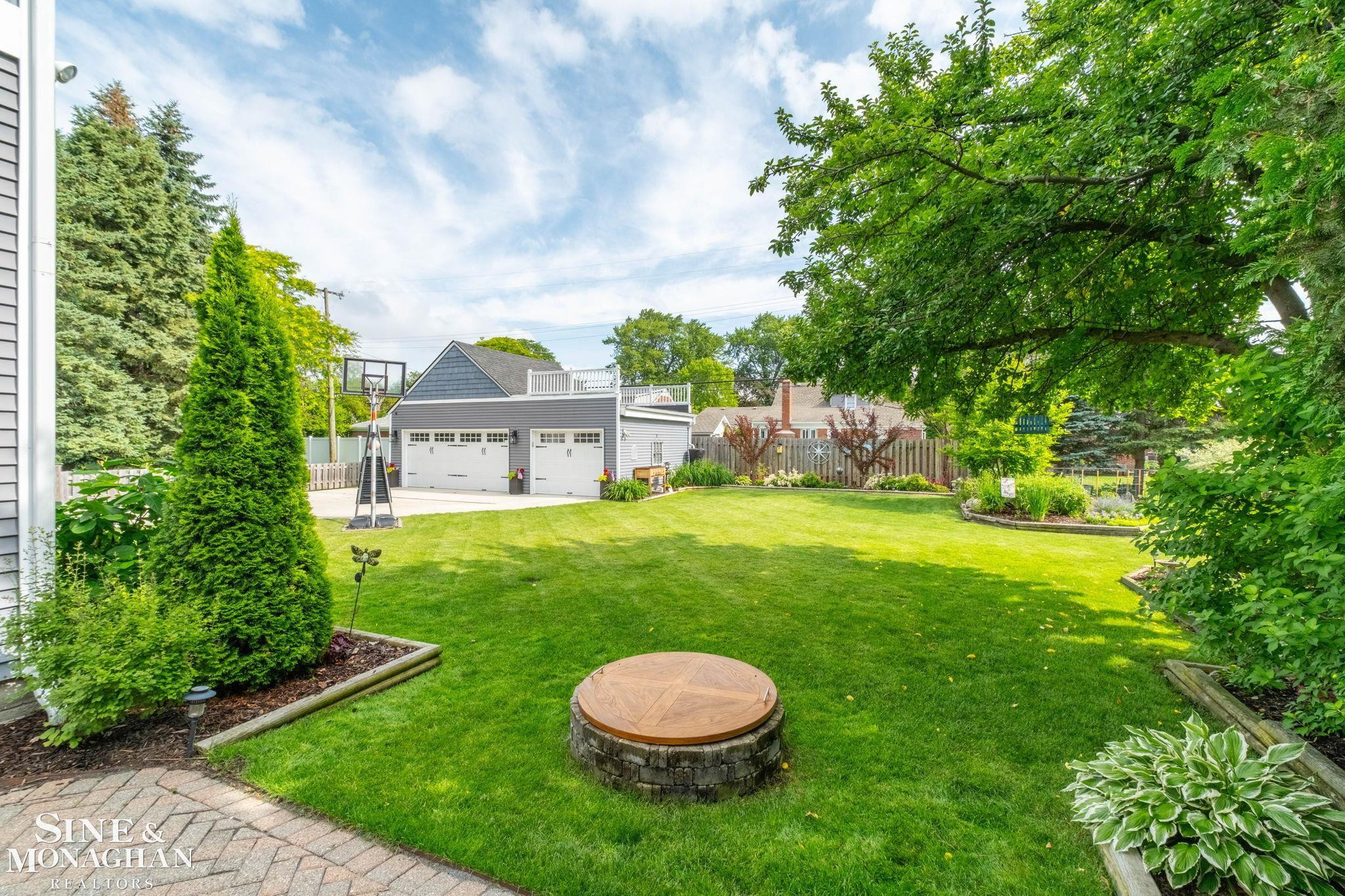 580 Hampton Road, Grosse Pointe Woods, MI 48236 — Photo 72