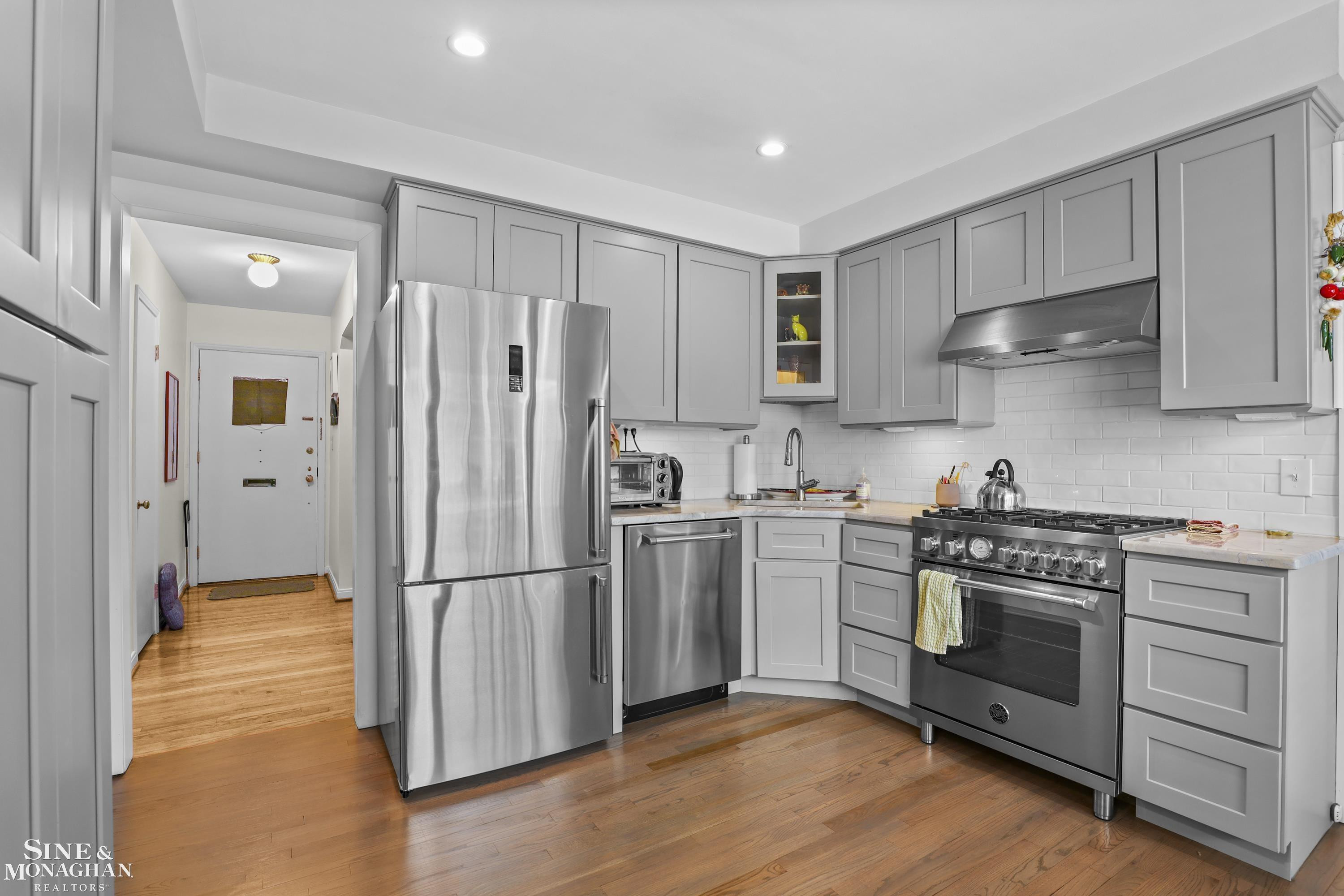 1024 Somerset Avenue, Grosse Pointe Park, MI 48230 — Photo 12