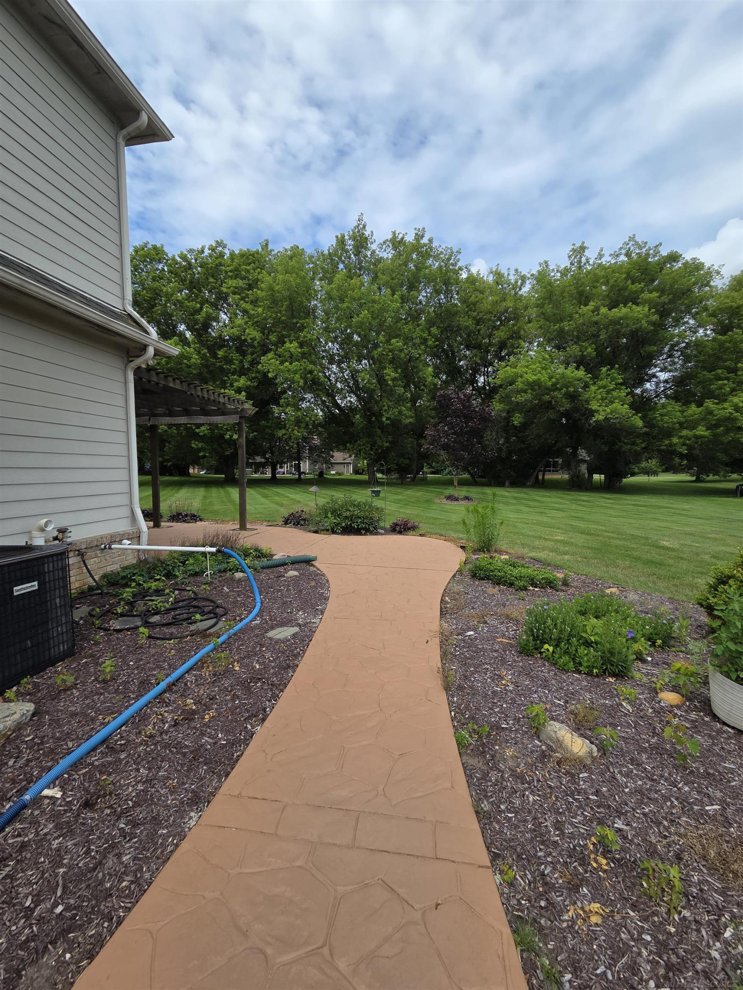 1037 Todd Court, White Lake, MI 48383 — Photo 11