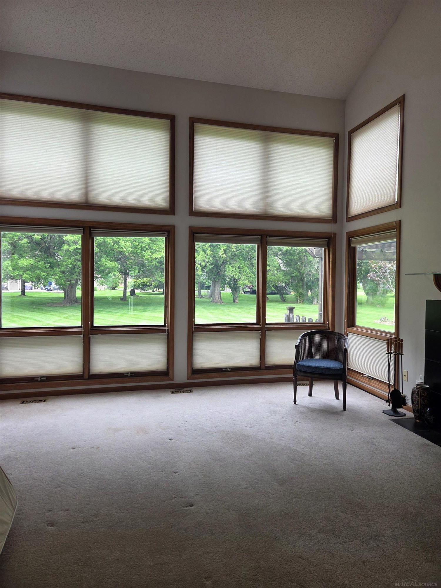 1037 Todd Court, White Lake, MI 48383 — Photo 27