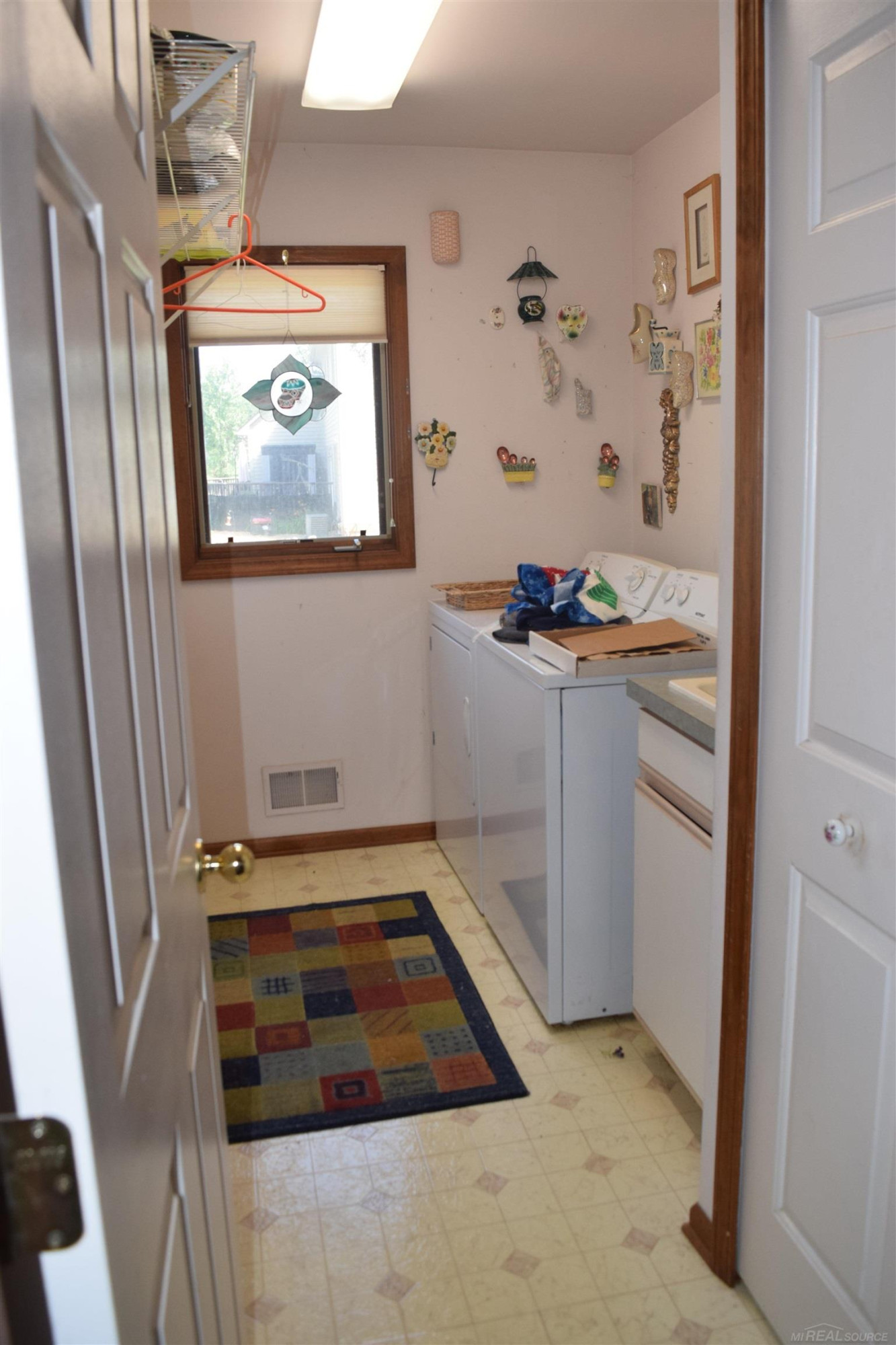 1037 Todd Court, White Lake, MI 48383 — Photo 31