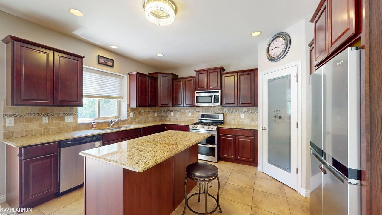 4308 Hawks Nest Road, Shelby Twp, MI 48317 — Photo 14