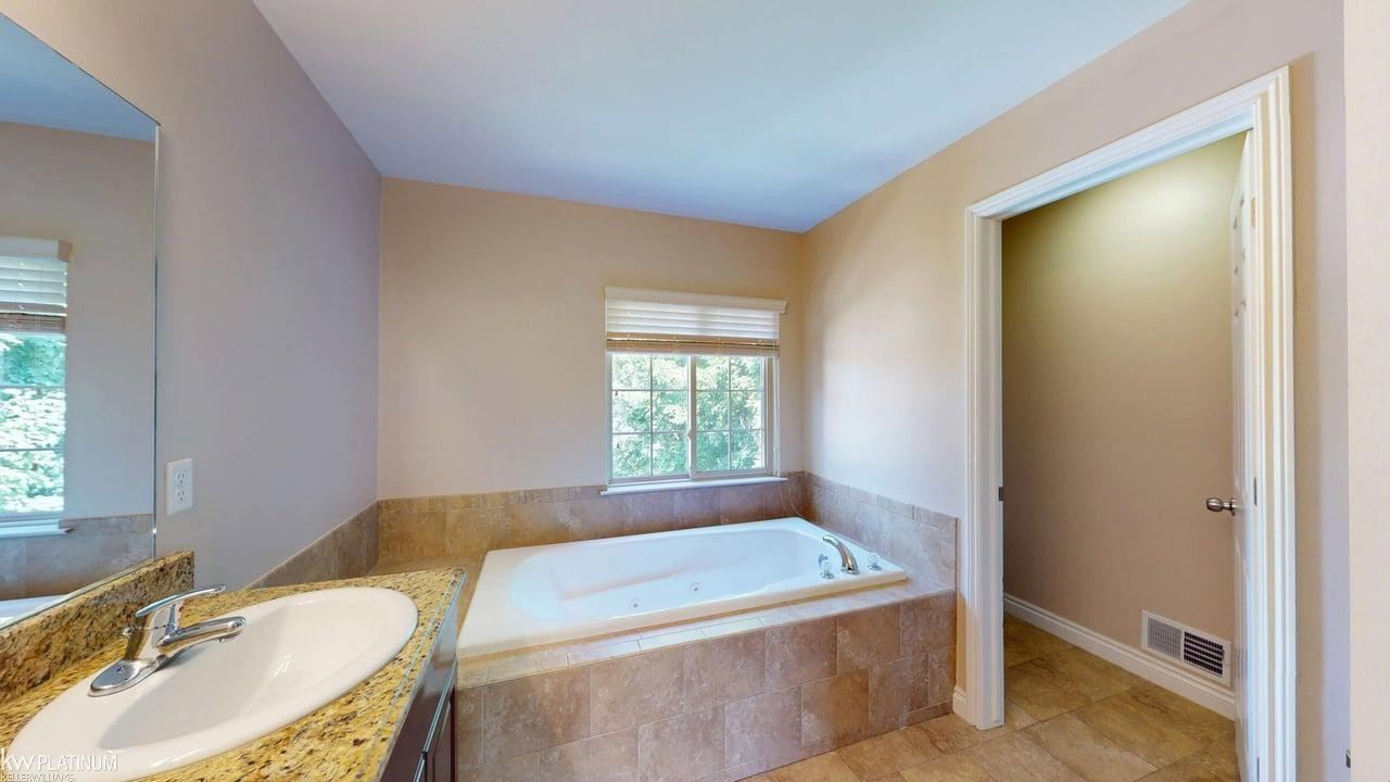 4308 Hawks Nest Road, Shelby Twp, MI 48317 — Photo 25