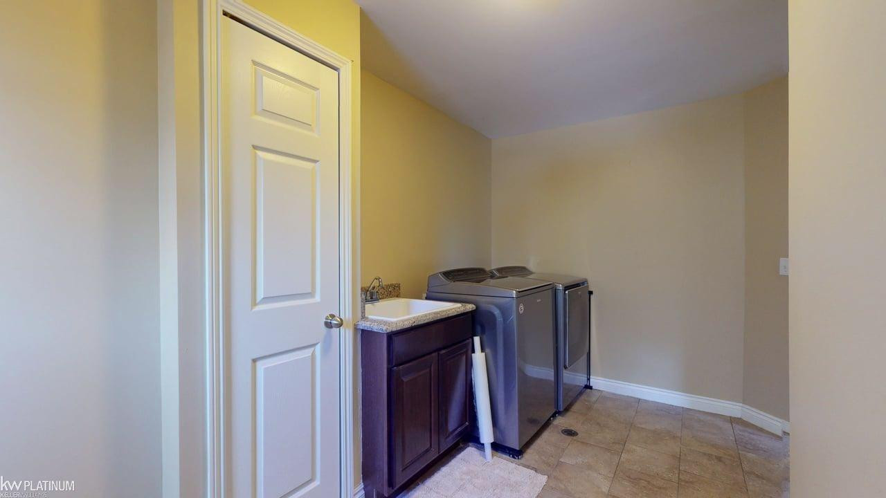 4308 Hawks Nest Road, Shelby Twp, MI 48317 — Photo 40