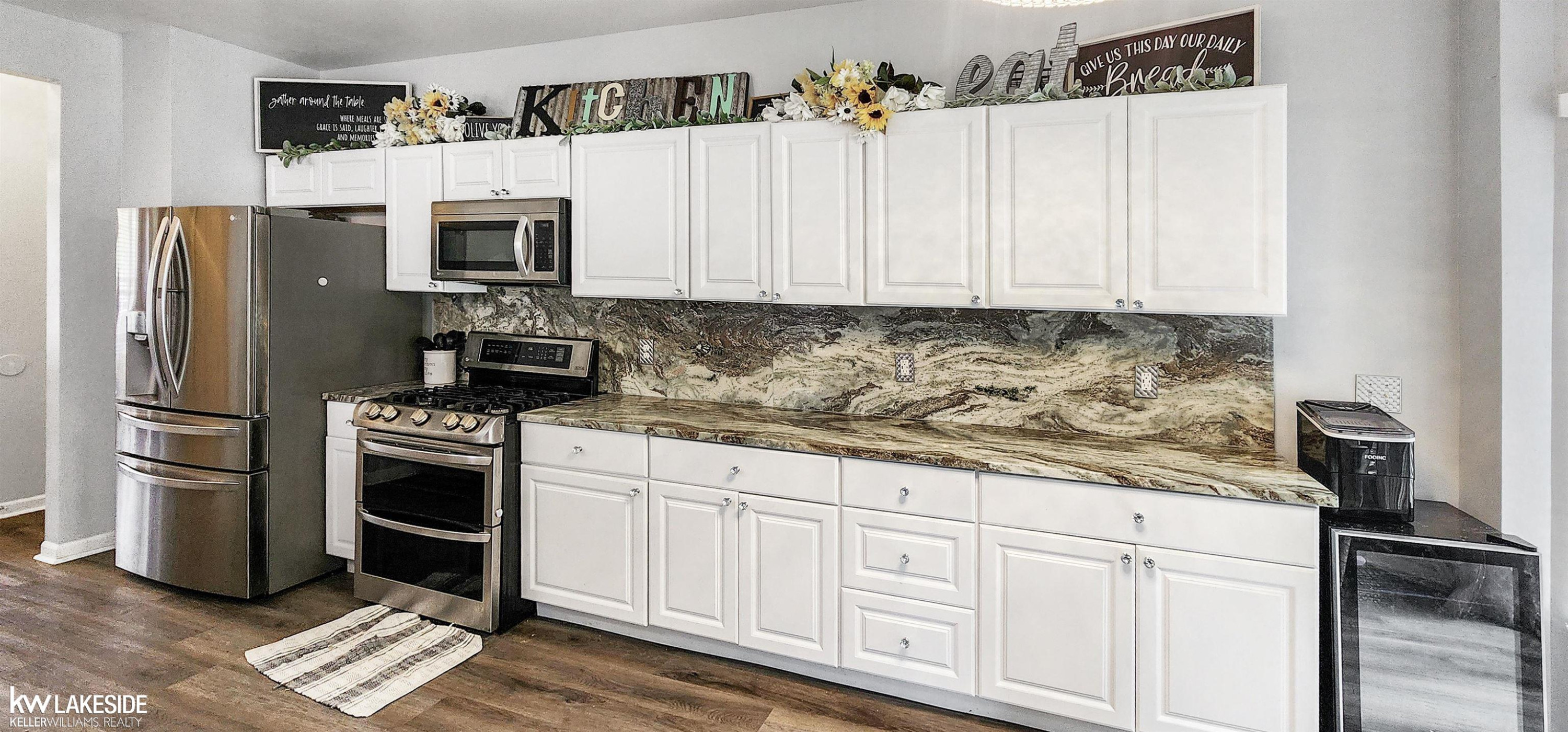 39025 Buckingham Drive, Romulus, MI 48174 — Photo 13