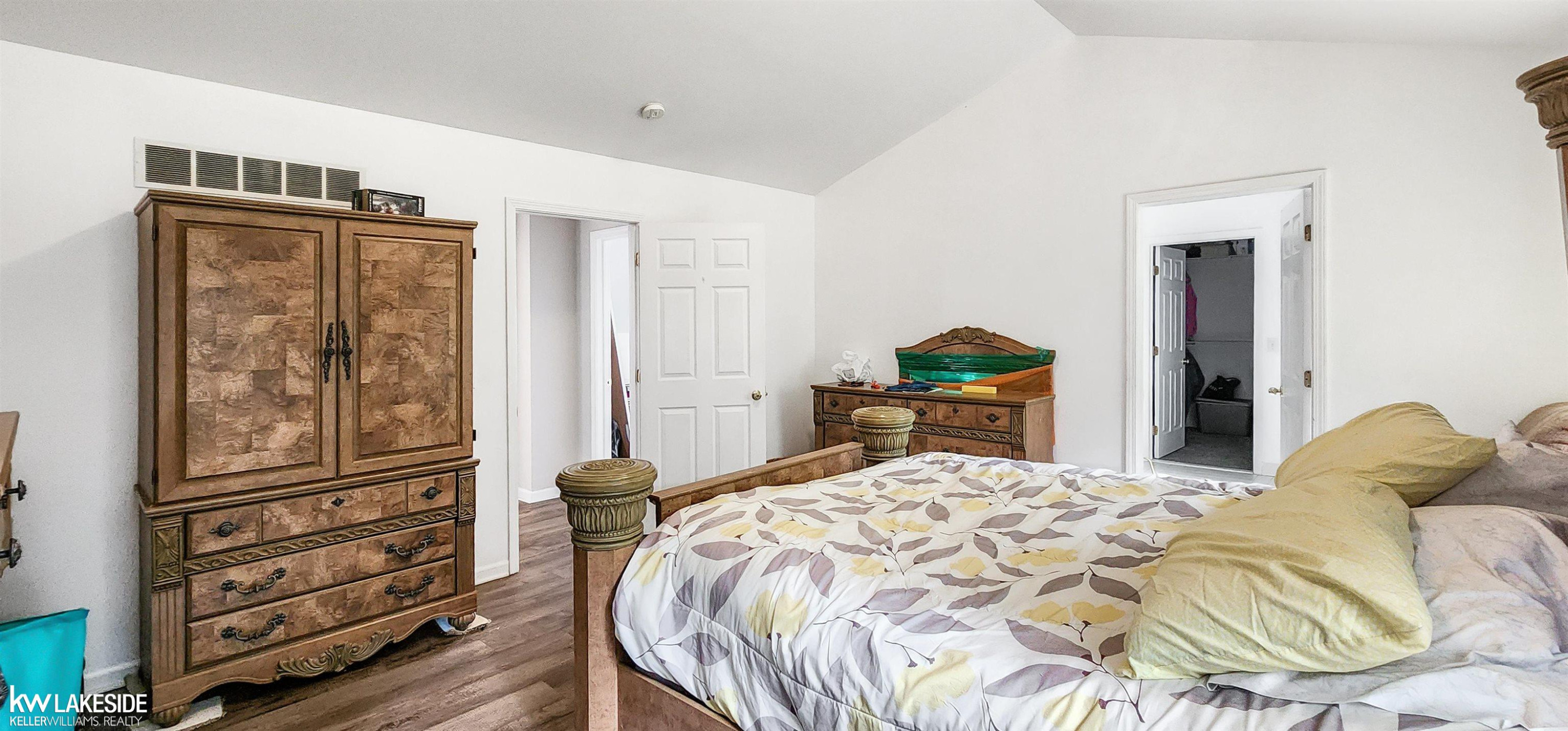 39025 Buckingham Drive, Romulus, MI 48174 — Photo 34