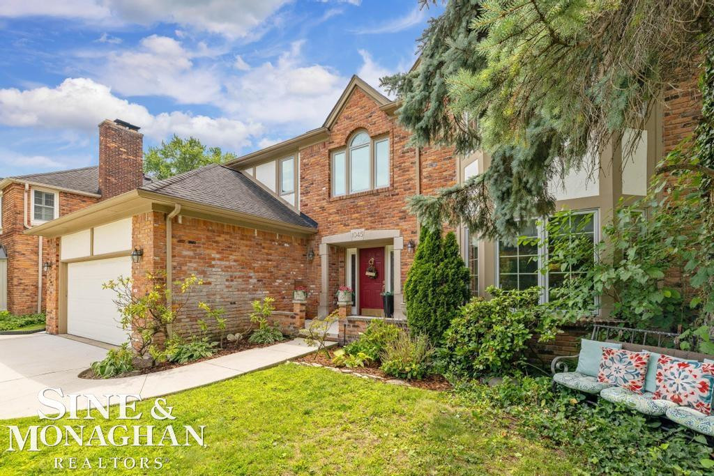 1045 Whittier Road, Grosse Pointe Park, MI 48230 — Photo 2