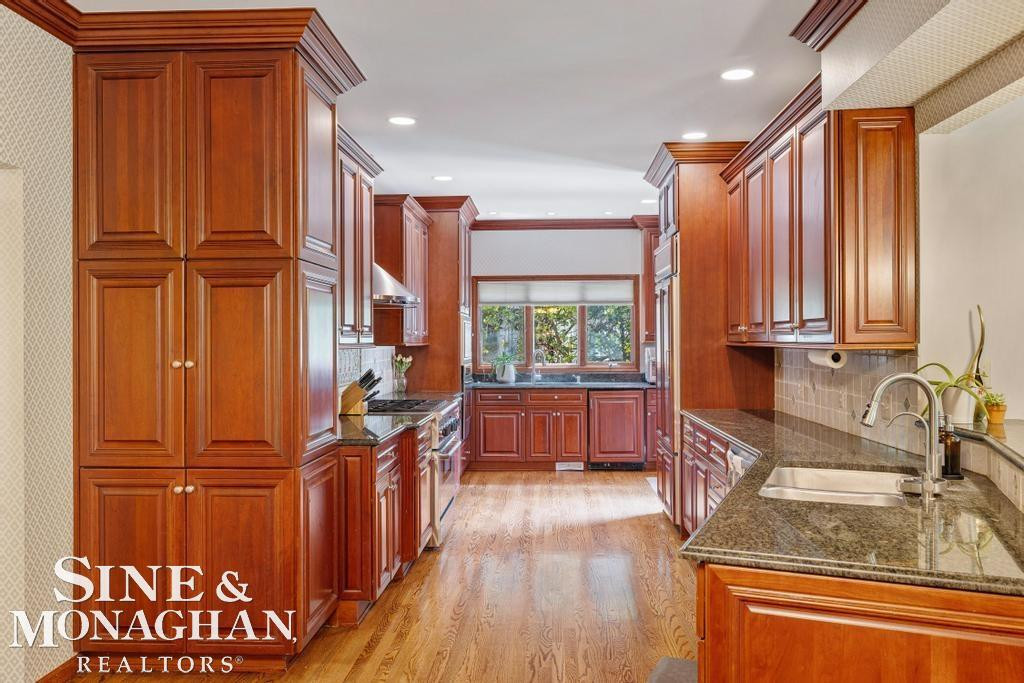 1045 Whittier Road, Grosse Pointe Park, MI 48230 — Photo 13
