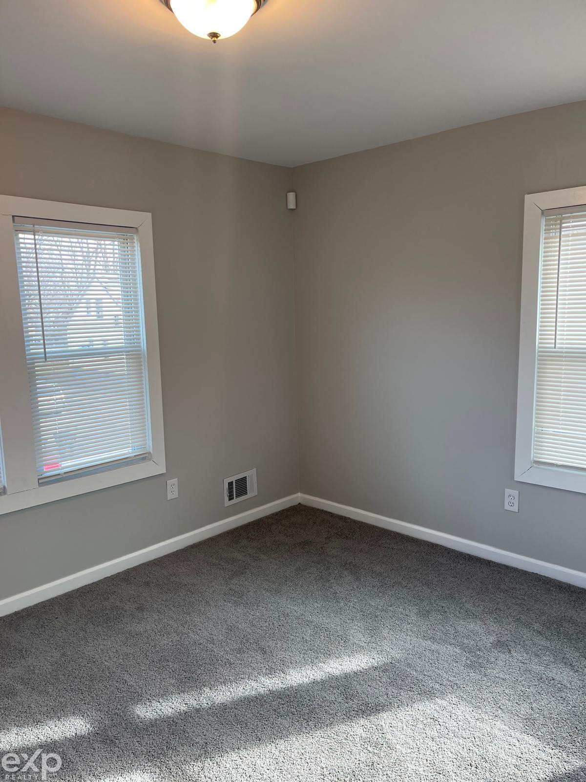 8443 Chalfonte Street, Detroit, MI 48238 — Photo 20