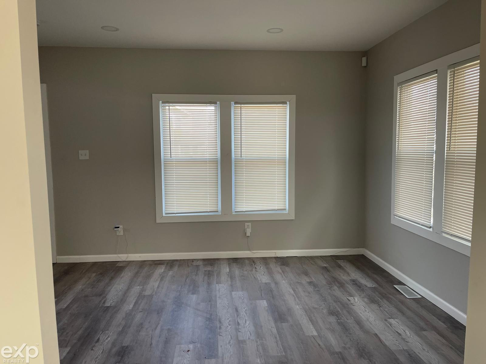 8443 Chalfonte Street, Detroit, MI 48238 — Photo 8