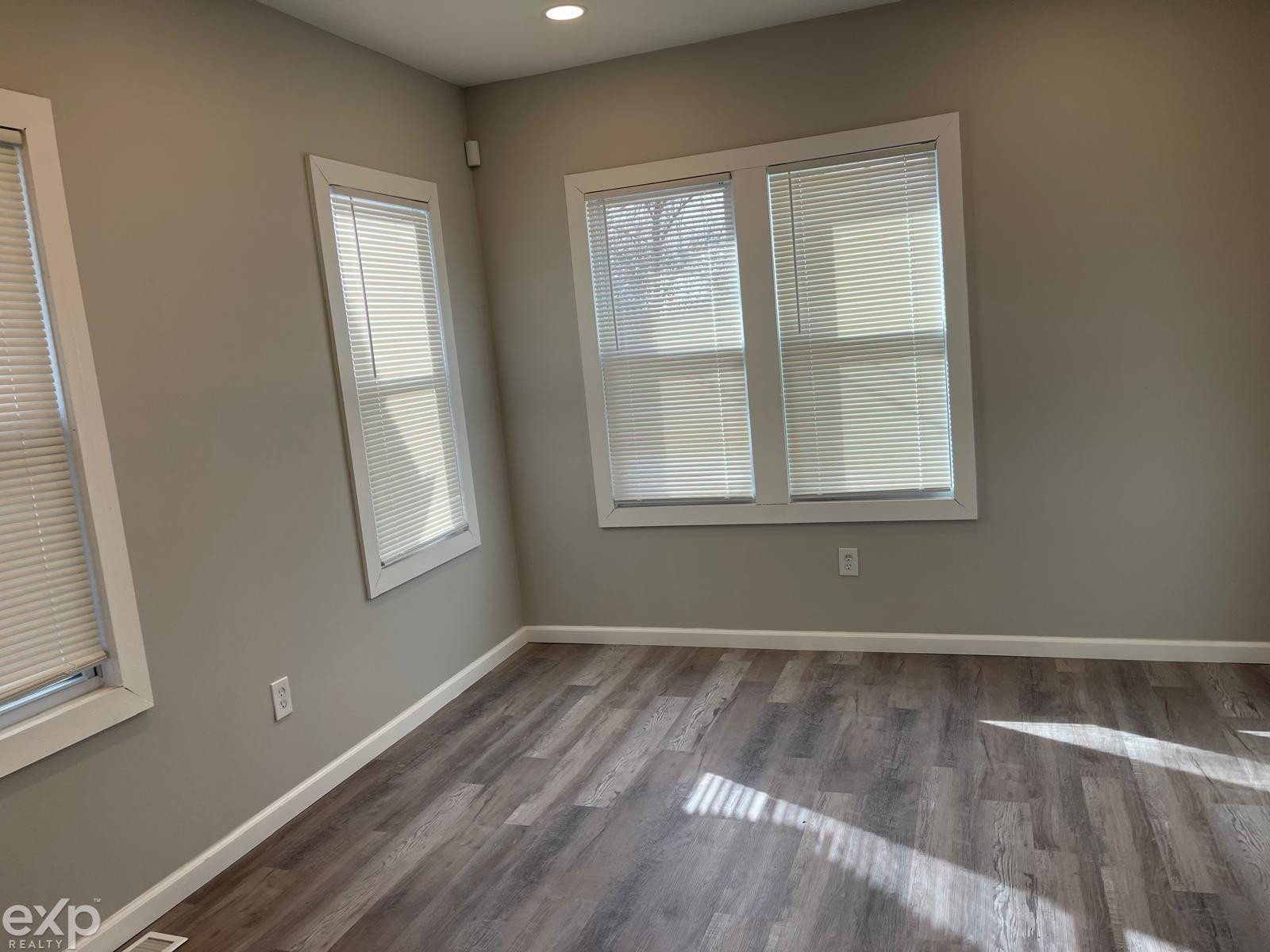 8443 Chalfonte Street, Detroit, MI 48238 — Photo 9