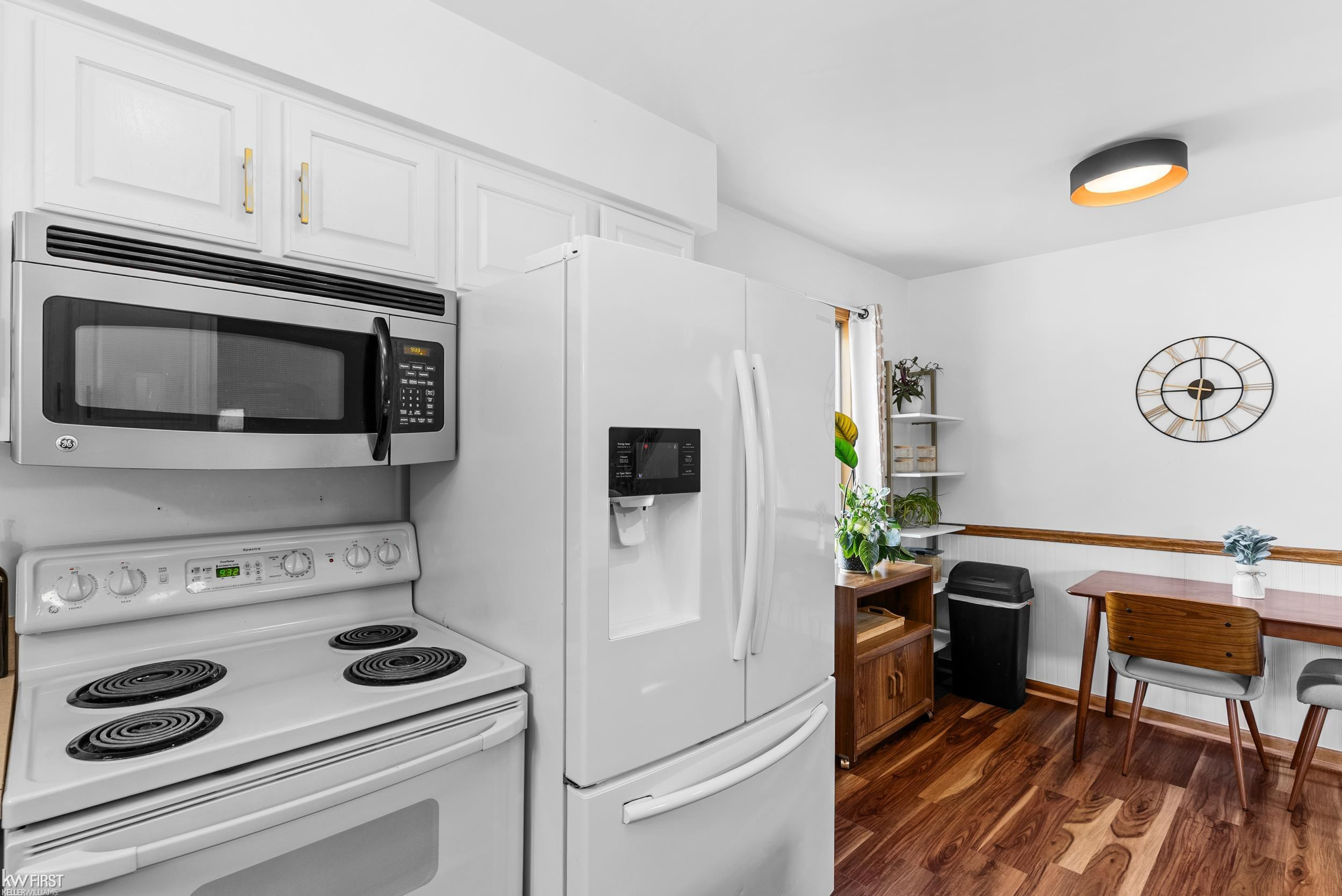 8307 Edward Avenue, Center Line, MI 48015 — Photo 11