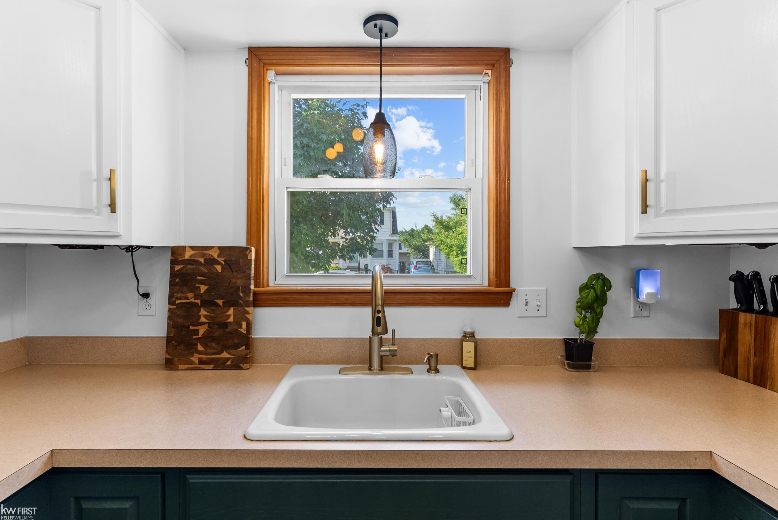 8307 Edward Avenue, Center Line, MI 48015 — Photo 13