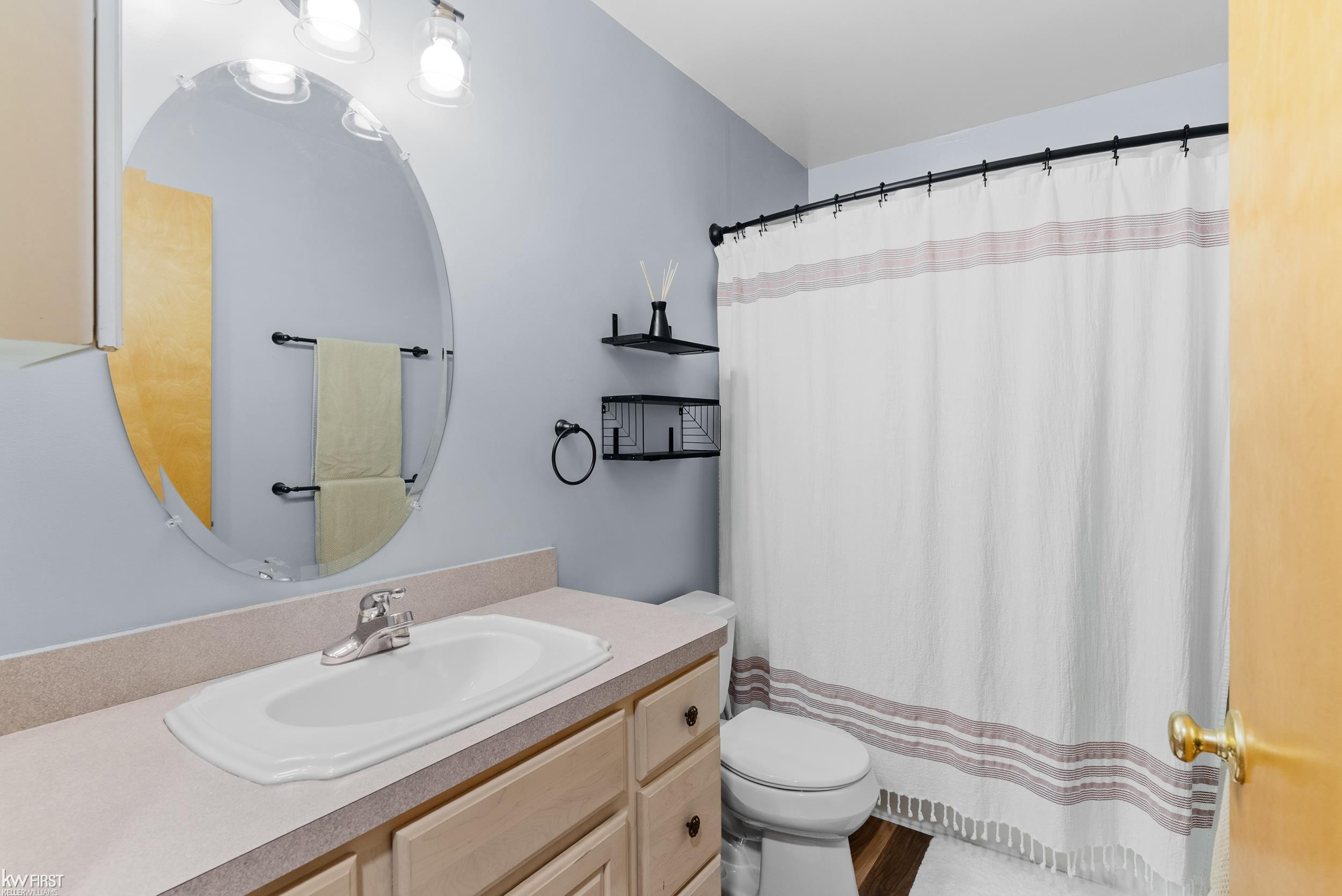 8307 Edward Avenue, Center Line, MI 48015 — Photo 19