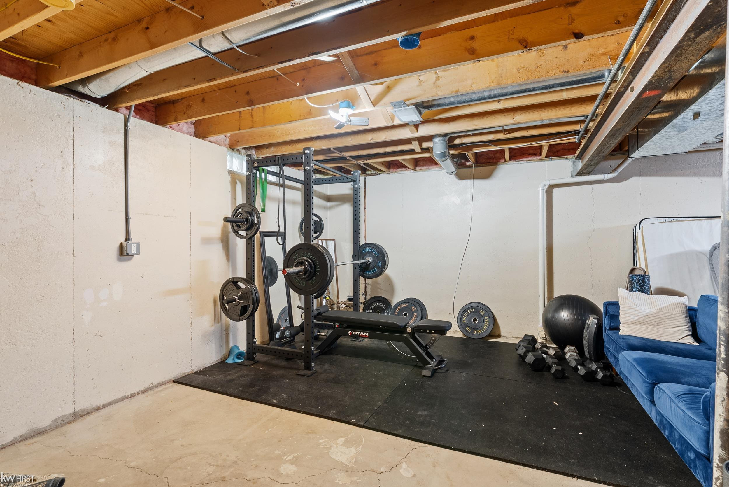 8307 Edward Avenue, Center Line, MI 48015 — Photo 31