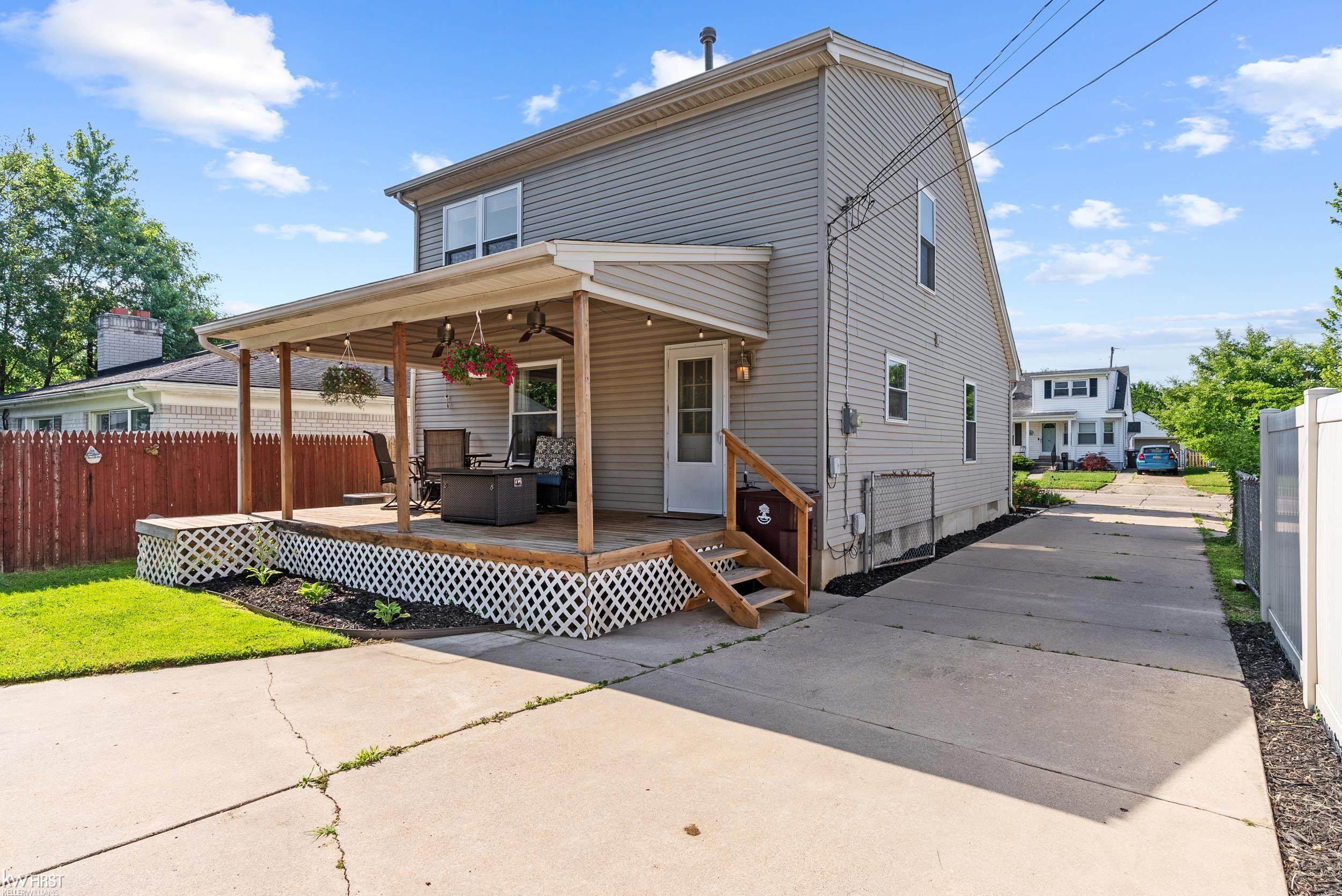 8307 Edward Avenue, Center Line, MI 48015 — Photo 33
