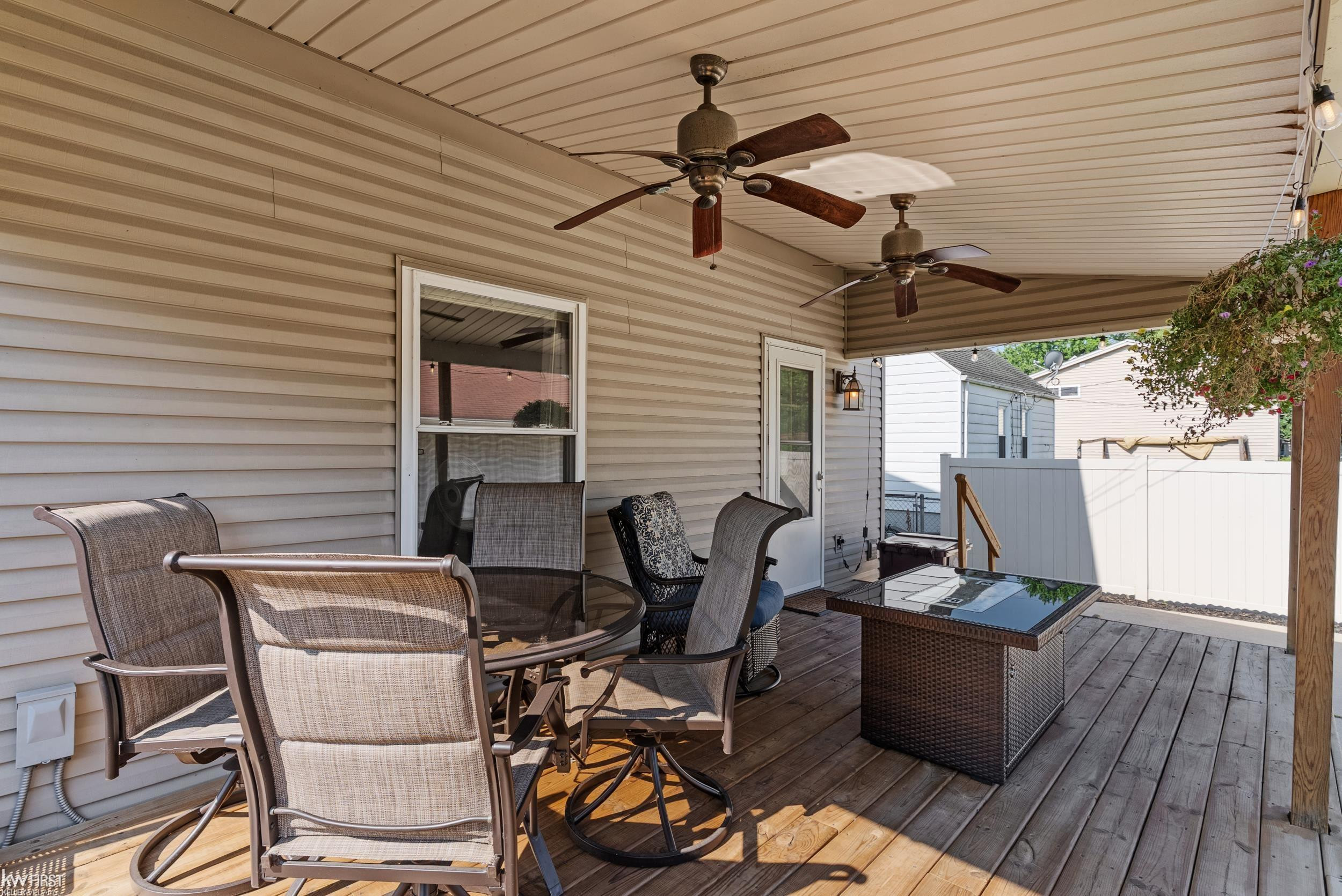8307 Edward Avenue, Center Line, MI 48015 — Photo 38