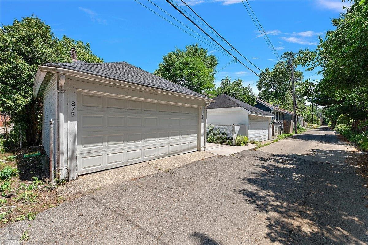873-875 Beaconsfield Avenue, Grosse Pointe Park, MI 48230 — Photo 58