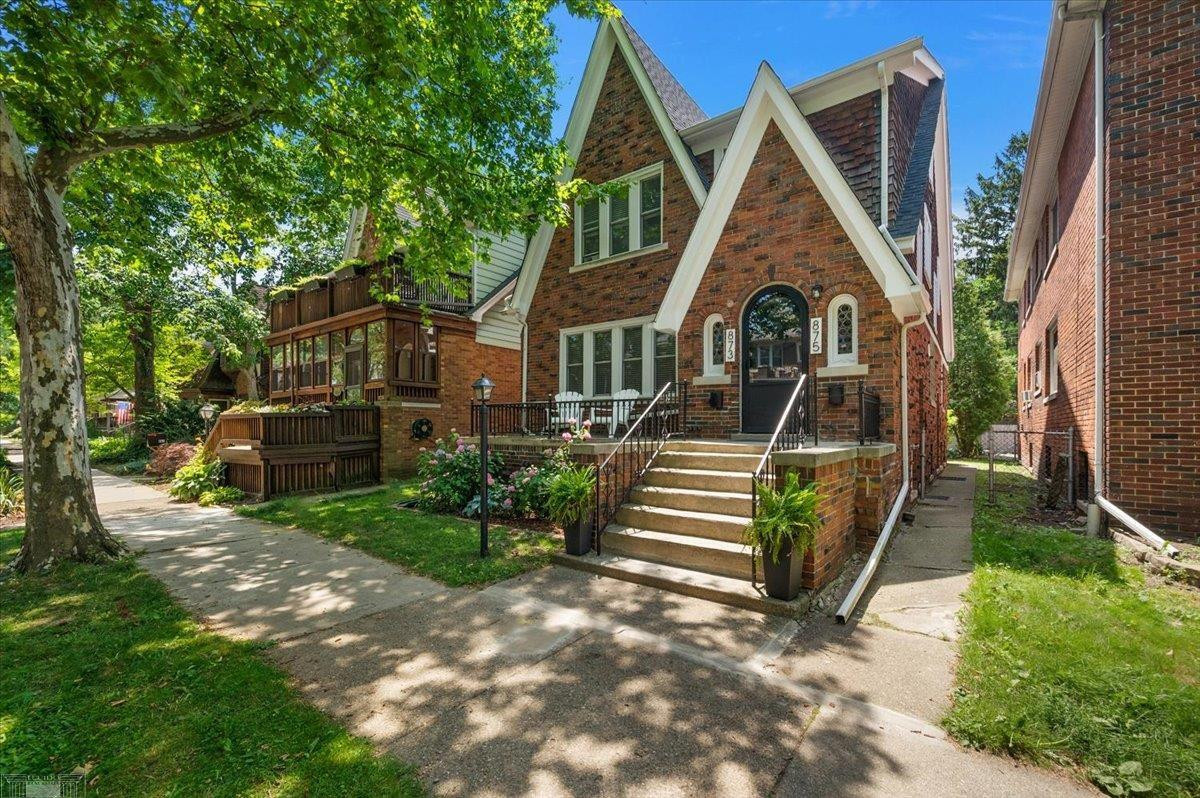 873-875 Beaconsfield Avenue, Grosse Pointe Park, MI 48230 — Photo 5