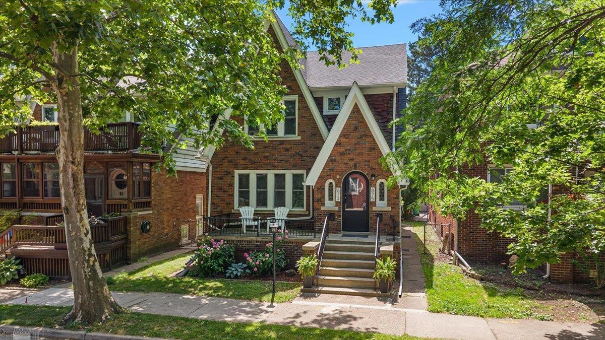 873-875 Beaconsfield Avenue, Grosse Pointe Park, MI 48230 — Photo 9