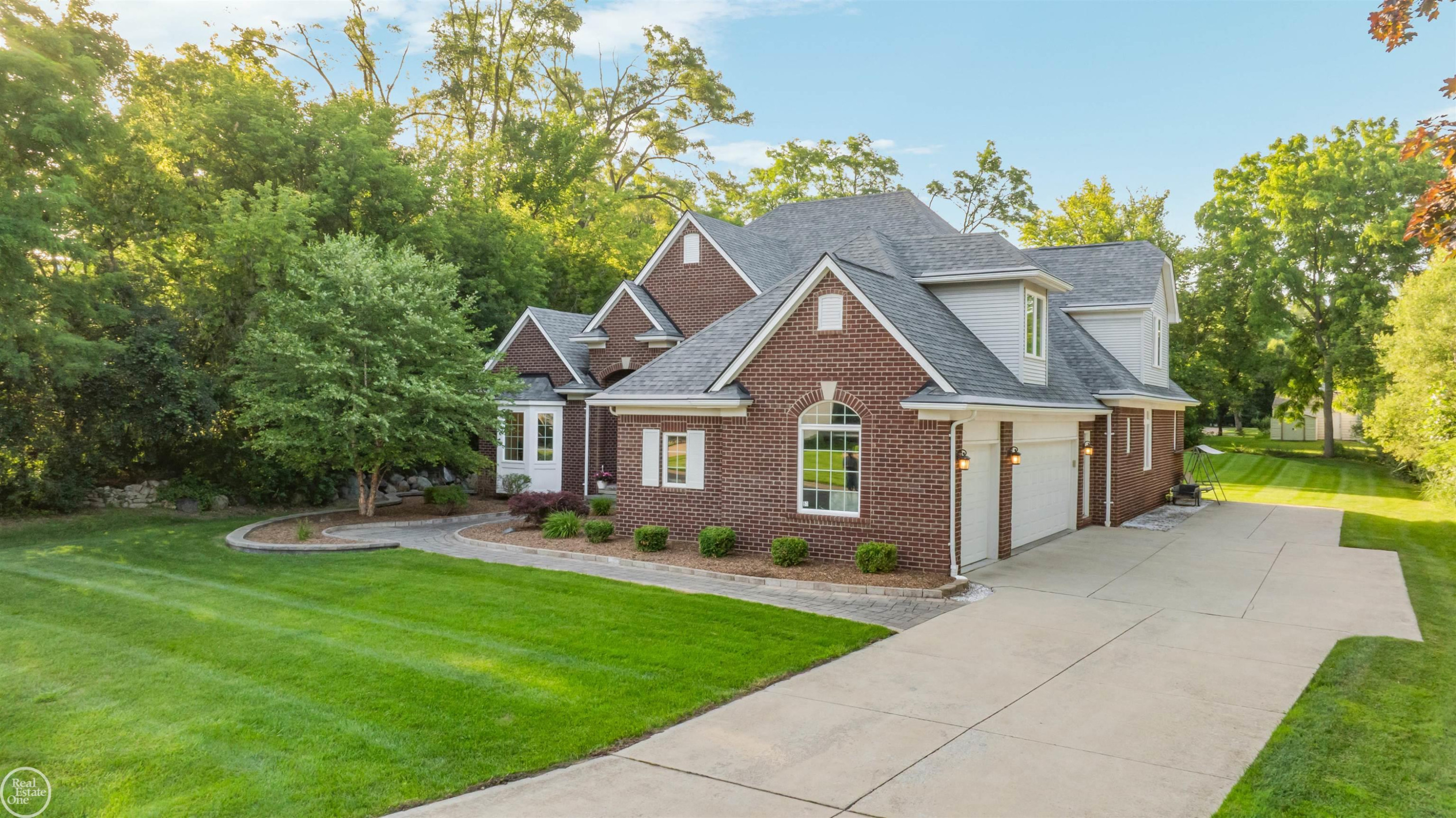 53 Evaline Drive, Troy, MI 48085 — Photo 3