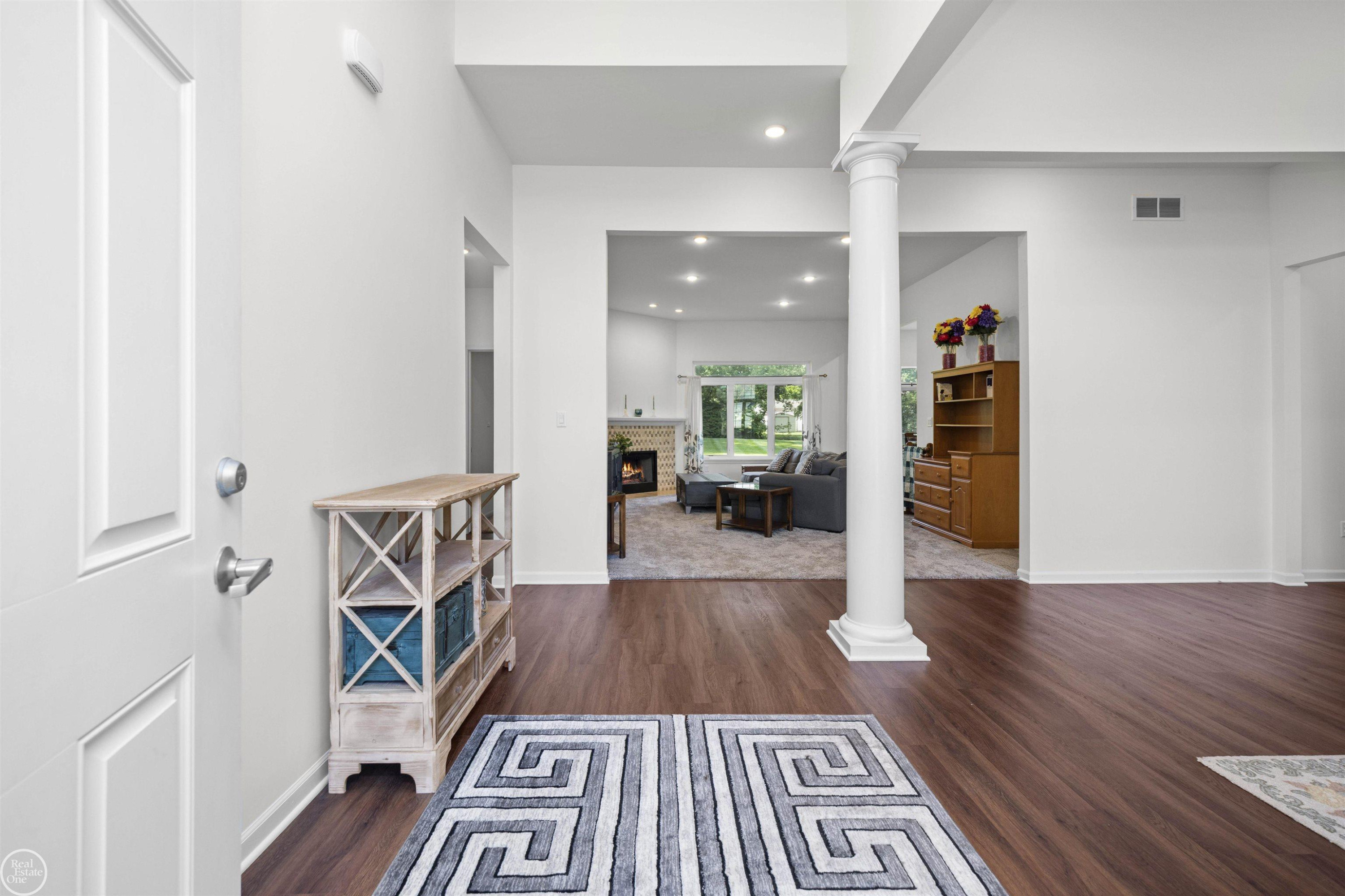 53 Evaline Drive, Troy, MI 48085 — Photo 12