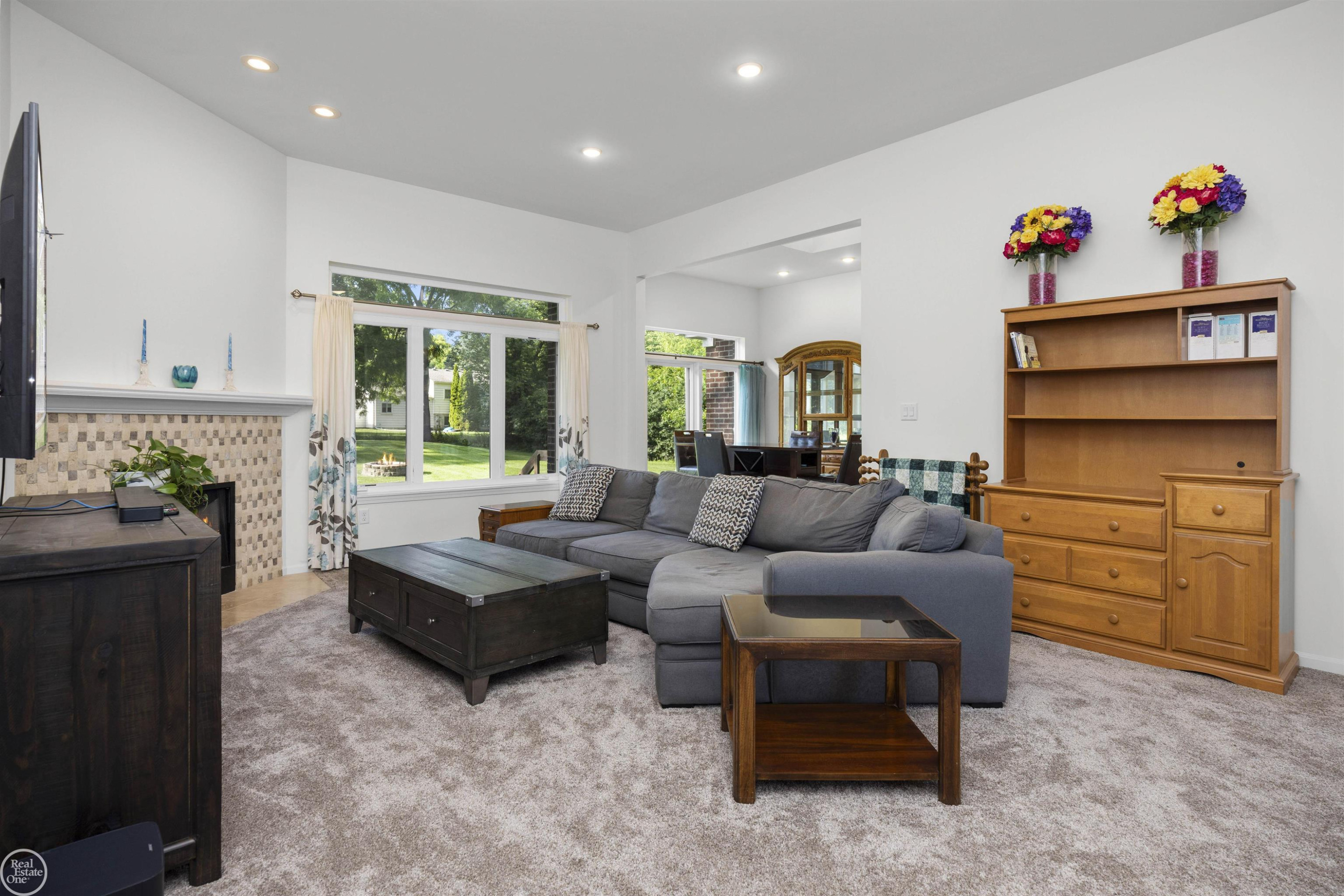 53 Evaline Drive, Troy, MI 48085 — Photo 23