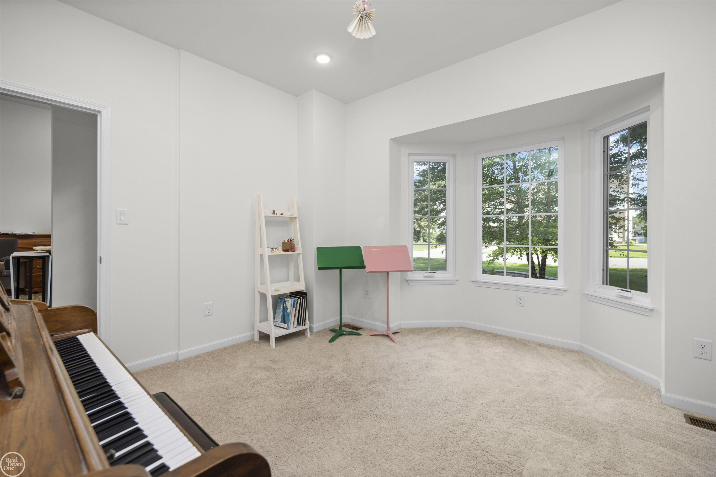 53 Evaline Drive, Troy, MI 48085 — Photo 37