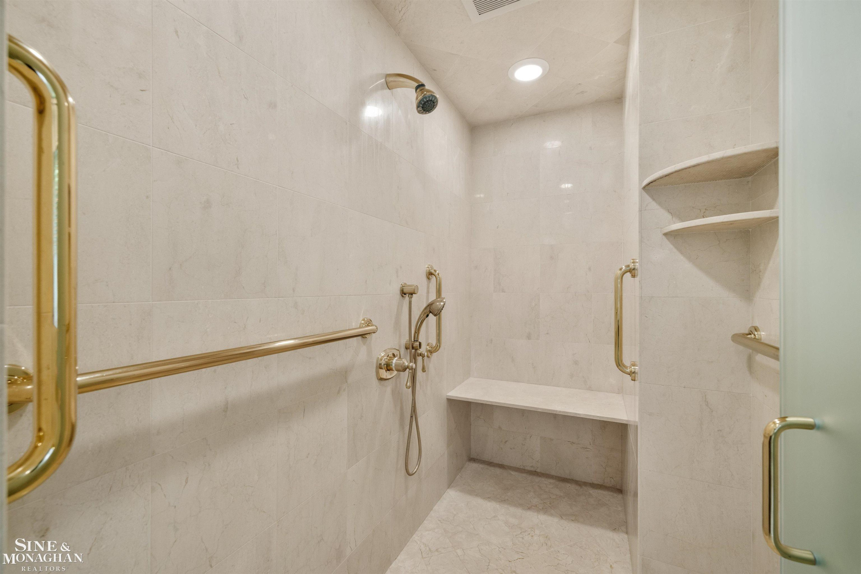 20 Windemere Place, Grosse Pointe Farms, MI 48236 — Photo 44