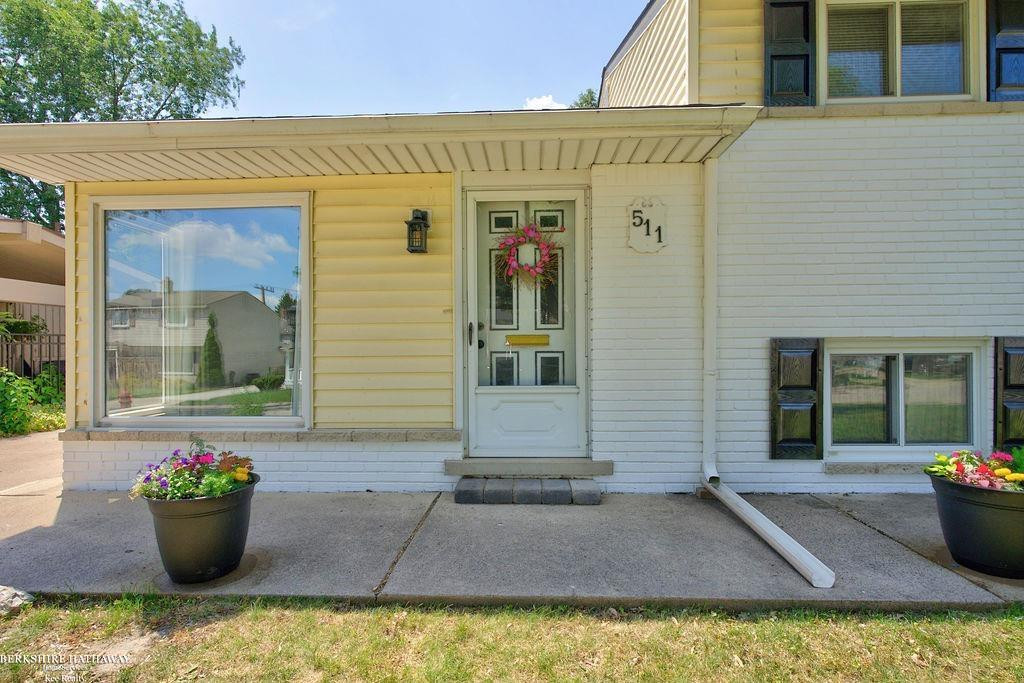 511 Kinross Avenue, MI — Photo 3