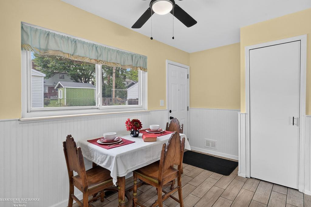 511 Kinross Avenue, MI — Photo 12