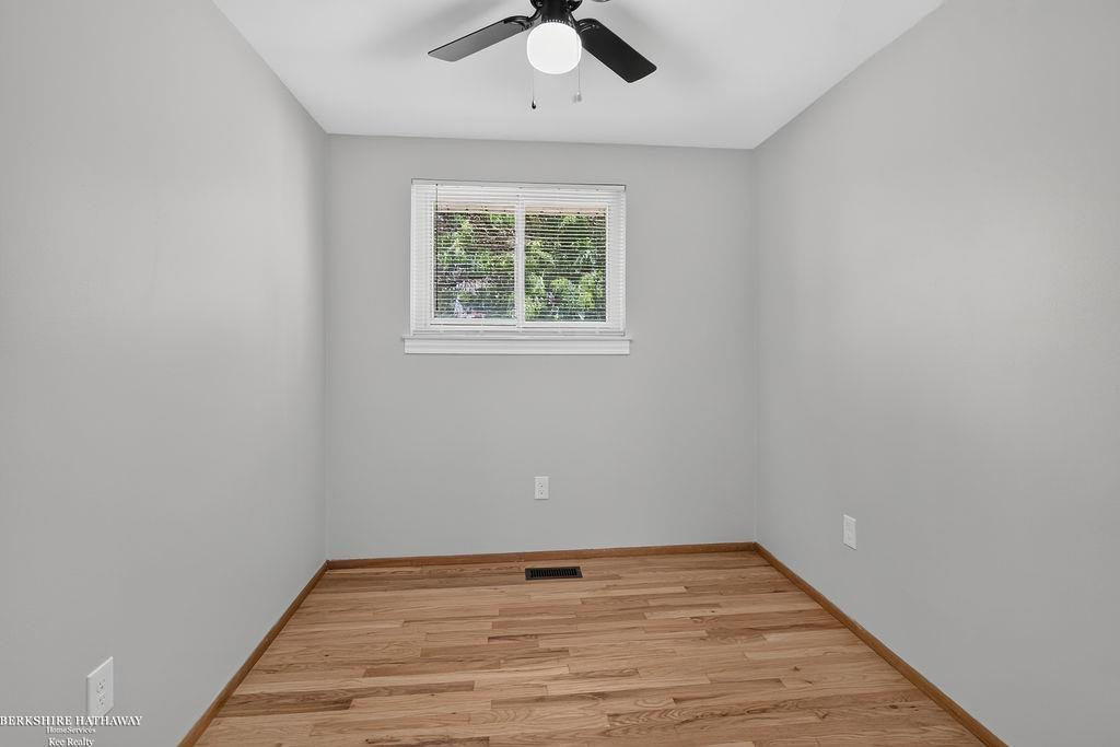 511 Kinross Avenue, MI — Photo 14