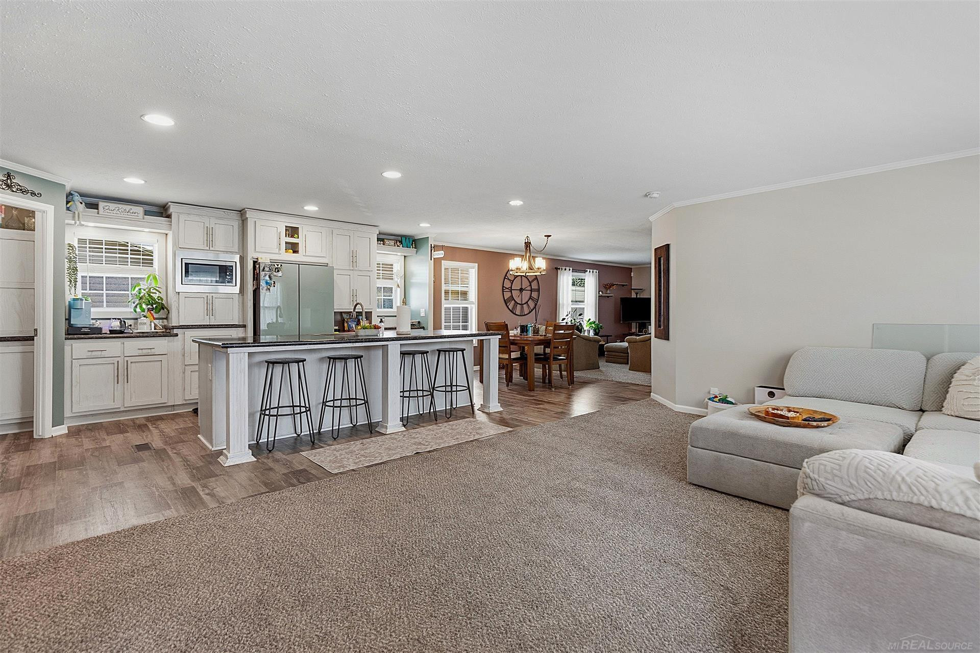 46112 Dunkirk Court, MI 48044 — Photo 2