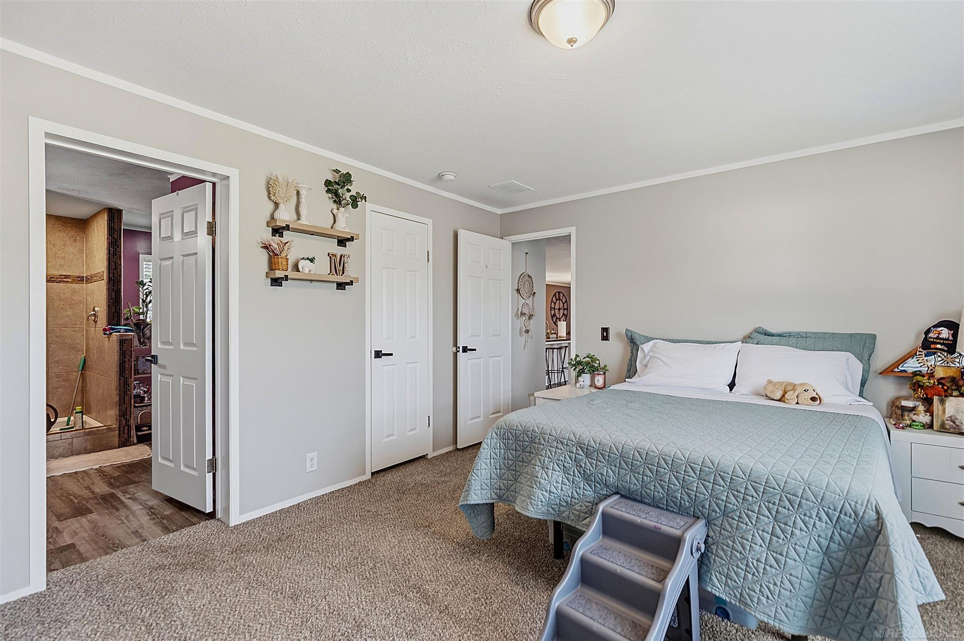 46112 Dunkirk Court, MI 48044 — Photo 12