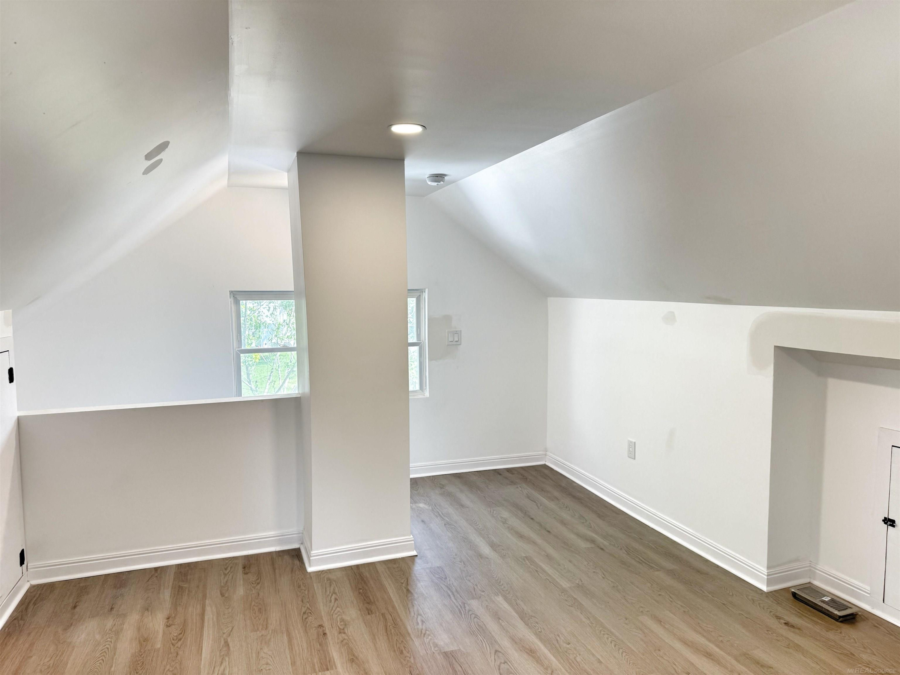 440 Sackett Avenue, Monroe, MI 48162 — Photo 14