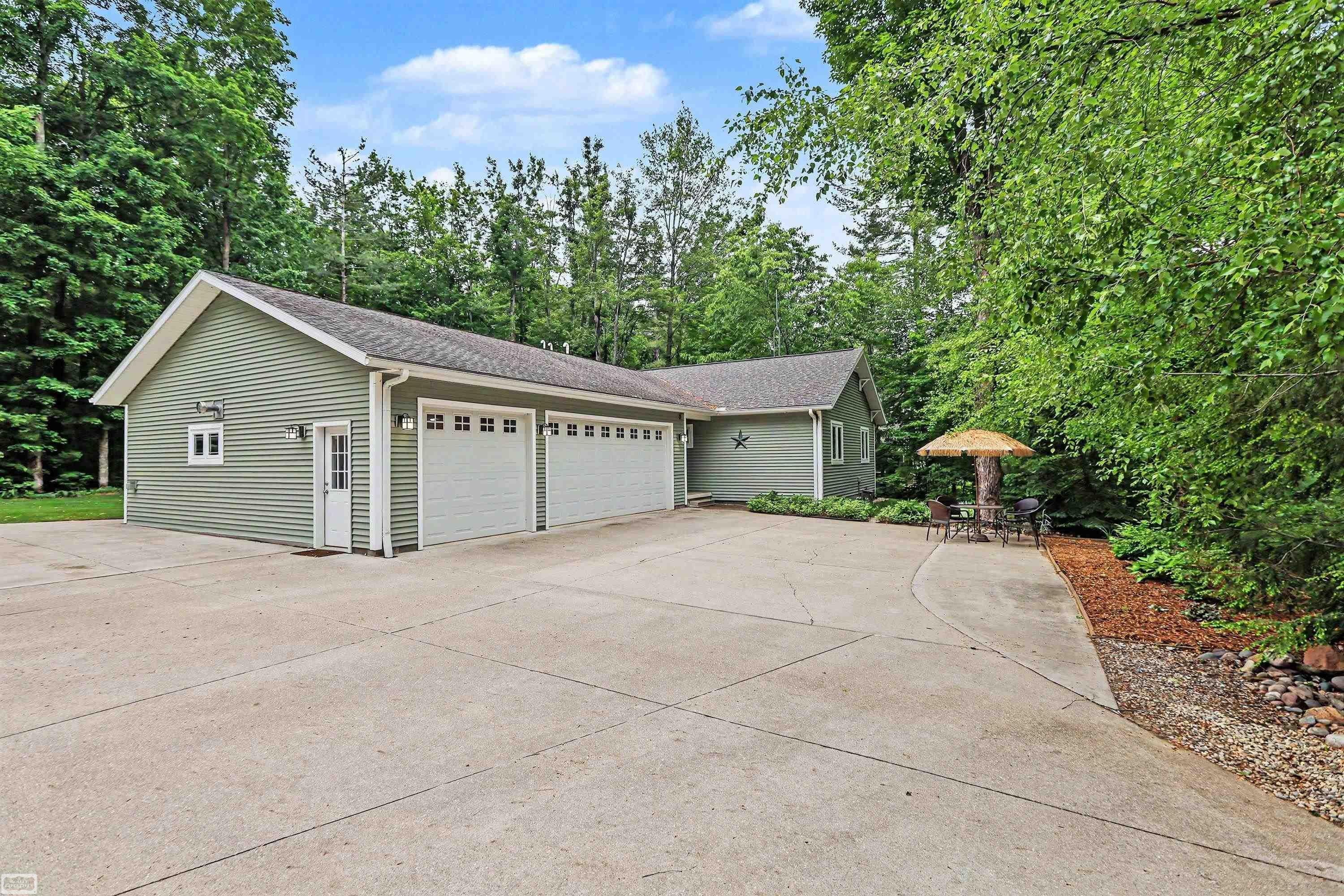 7903 Macatawa Trail, Gaylord, MI 49735 — Photo 2