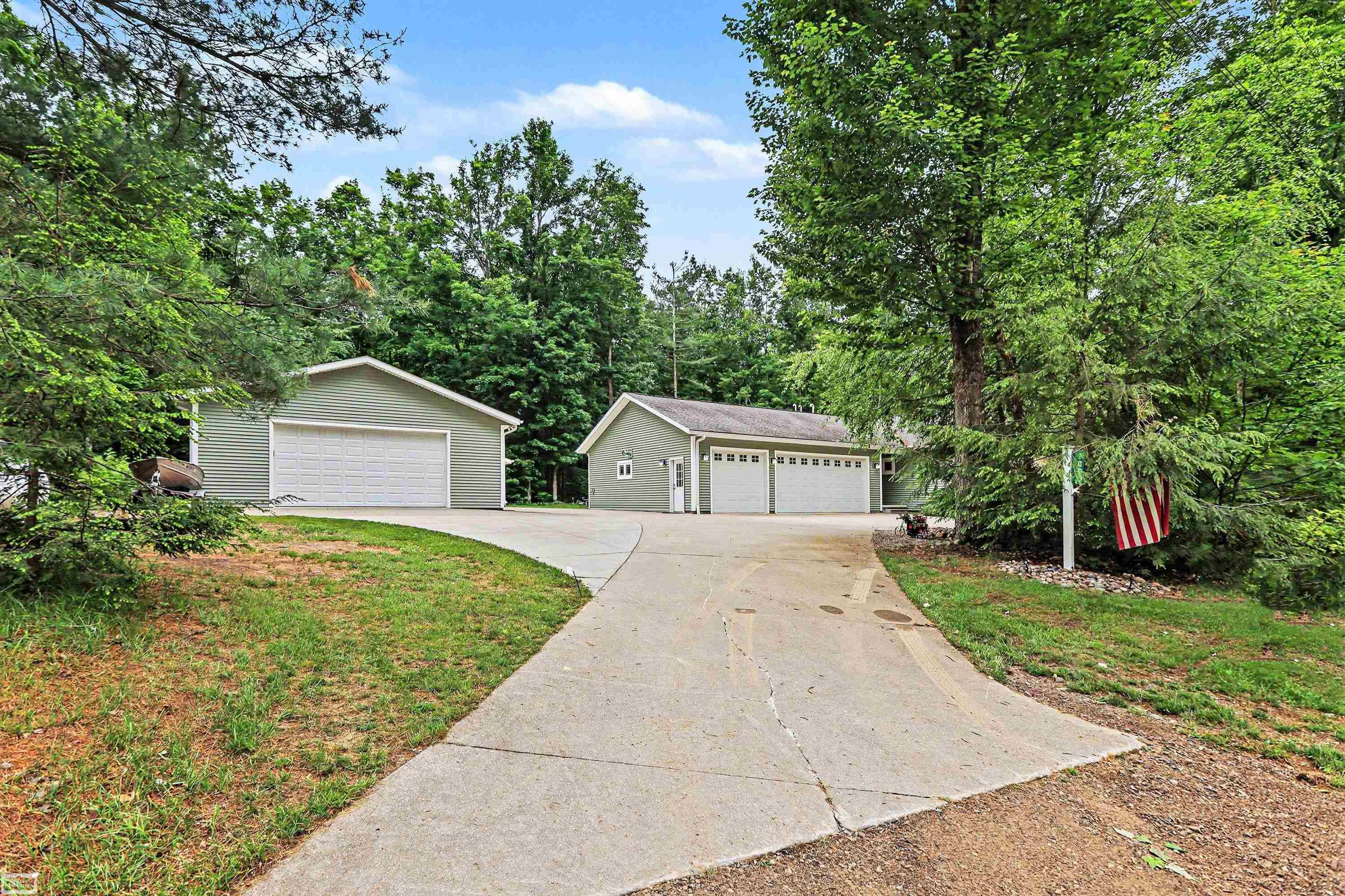 7903 Macatawa Trail, Gaylord, MI 49735 — Photo 3