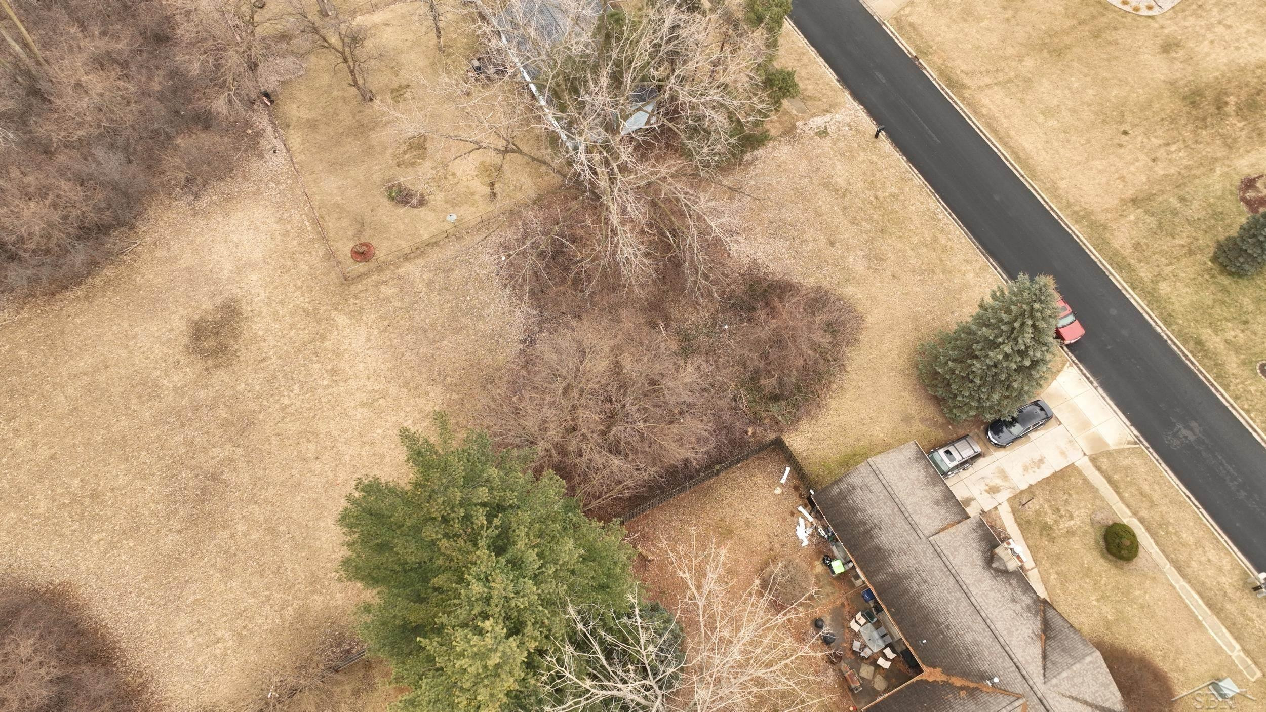 3303 Sun Valley Drive, Saginaw, MI 48601 — Photo 2