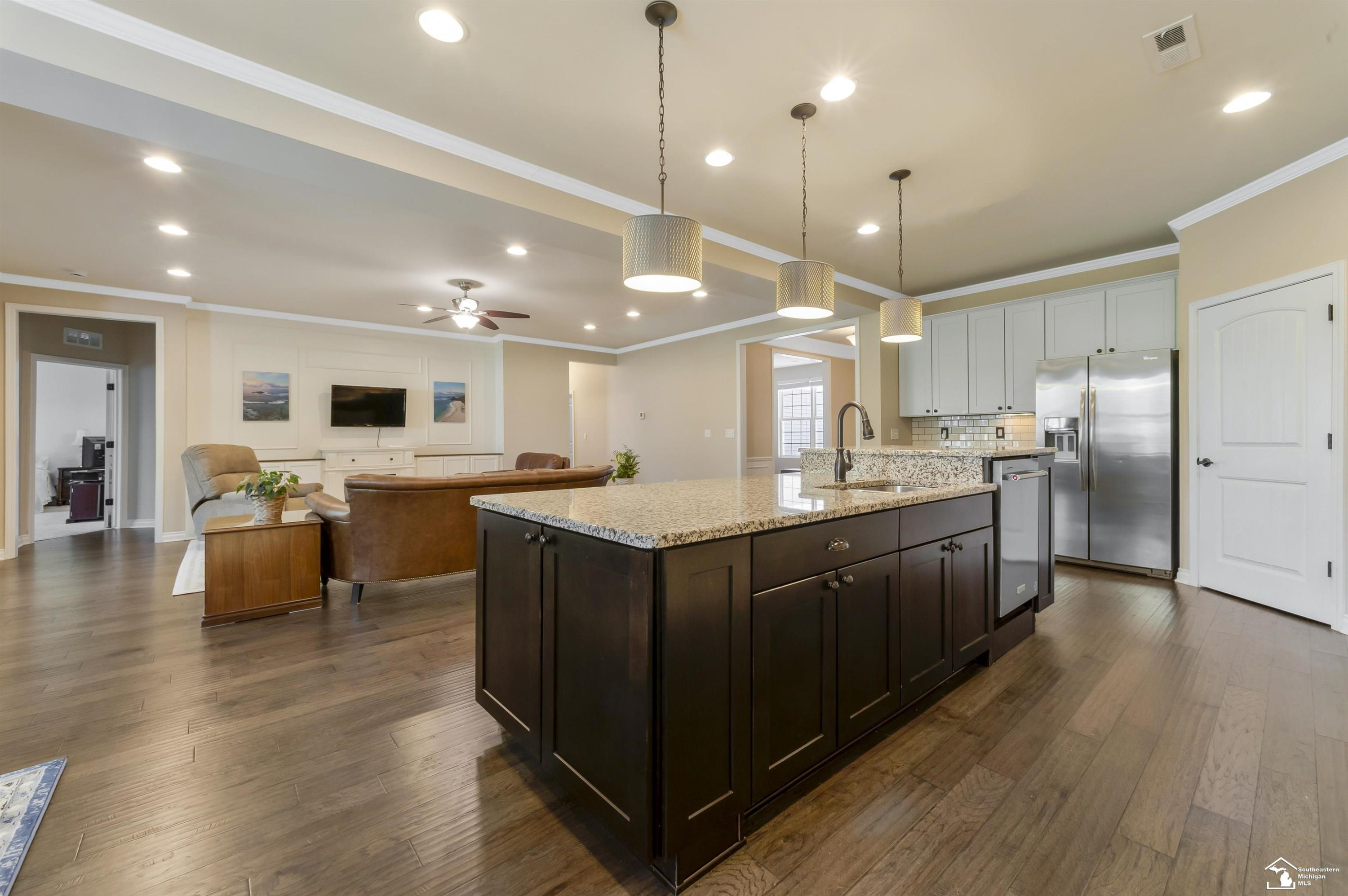 23930 Montague Drive, Flat Rock, MI 48134 — Photo 16