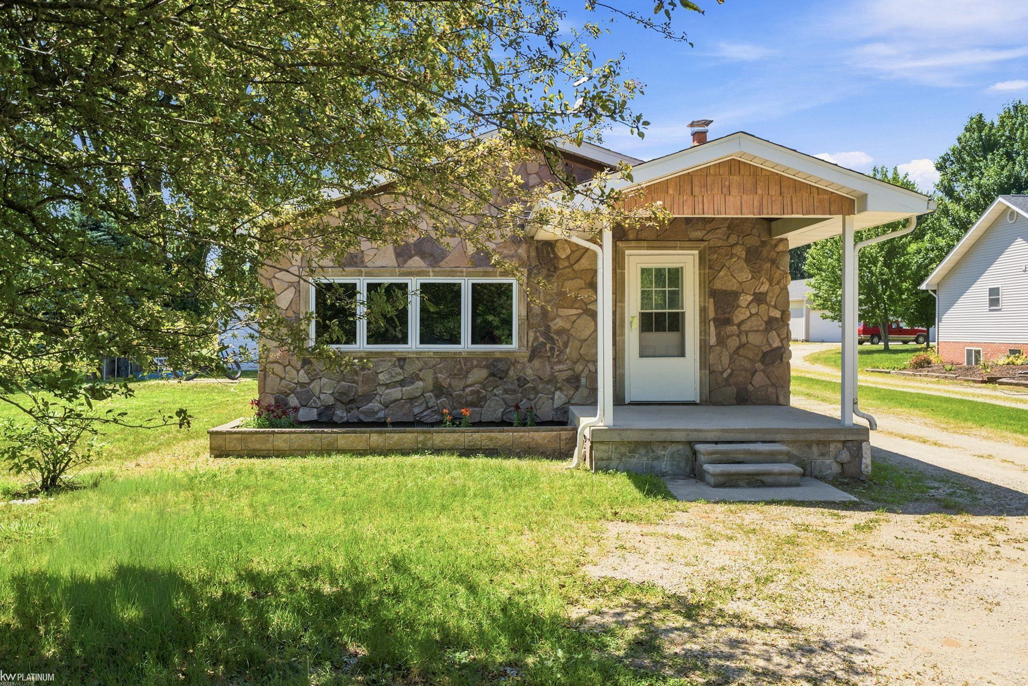 5469 Parker Road, MI 48059 — Photo 3