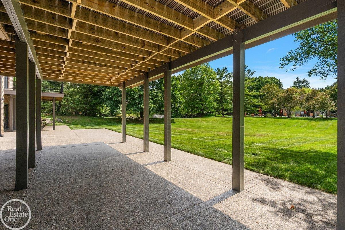 4585 Kiftsgate Bend, Bloomfield Hills, MI 48302 — Photo 65