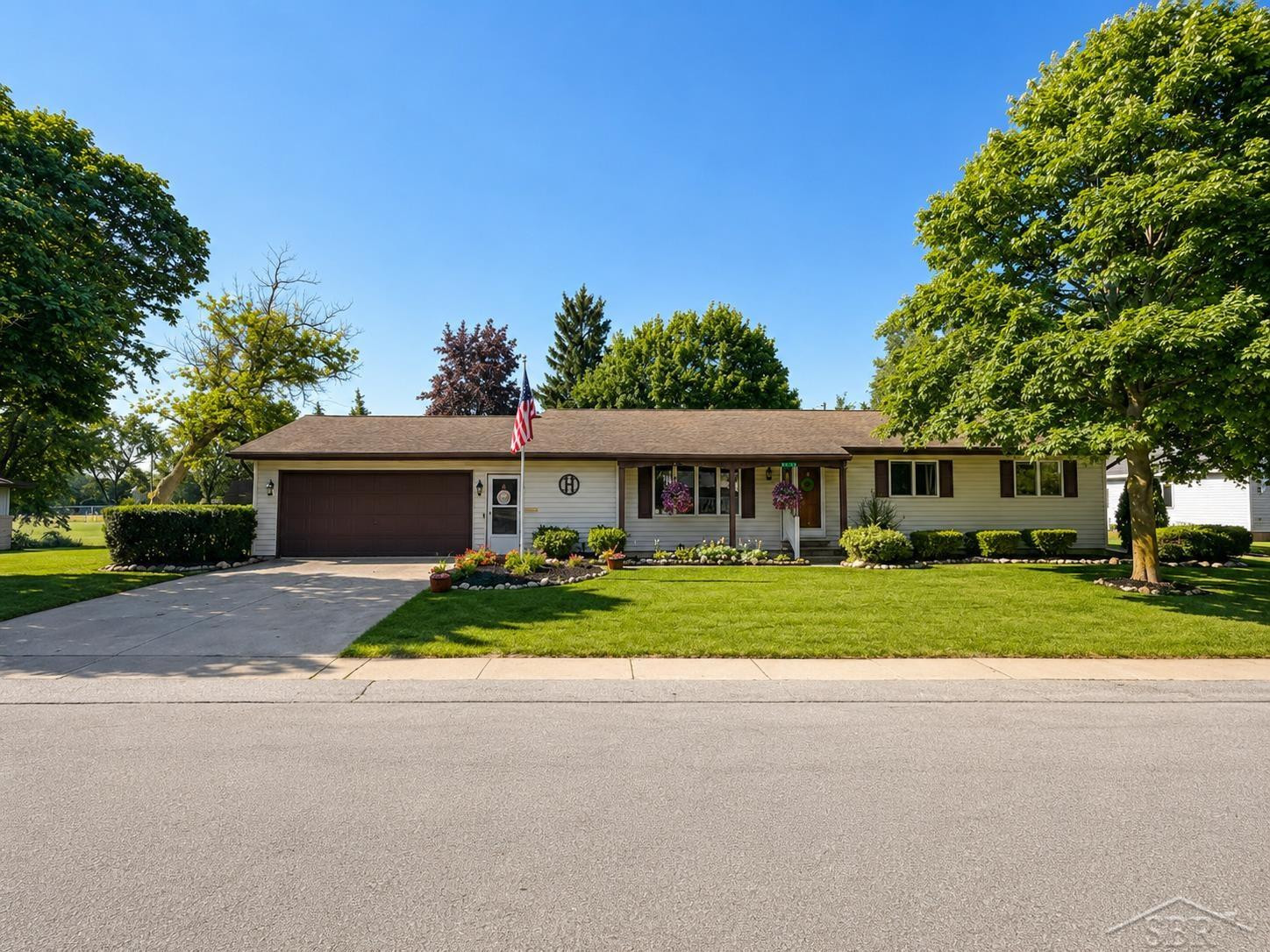 538 E Sharpsteen Street, Sebewaing, MI 48759 — front exterior