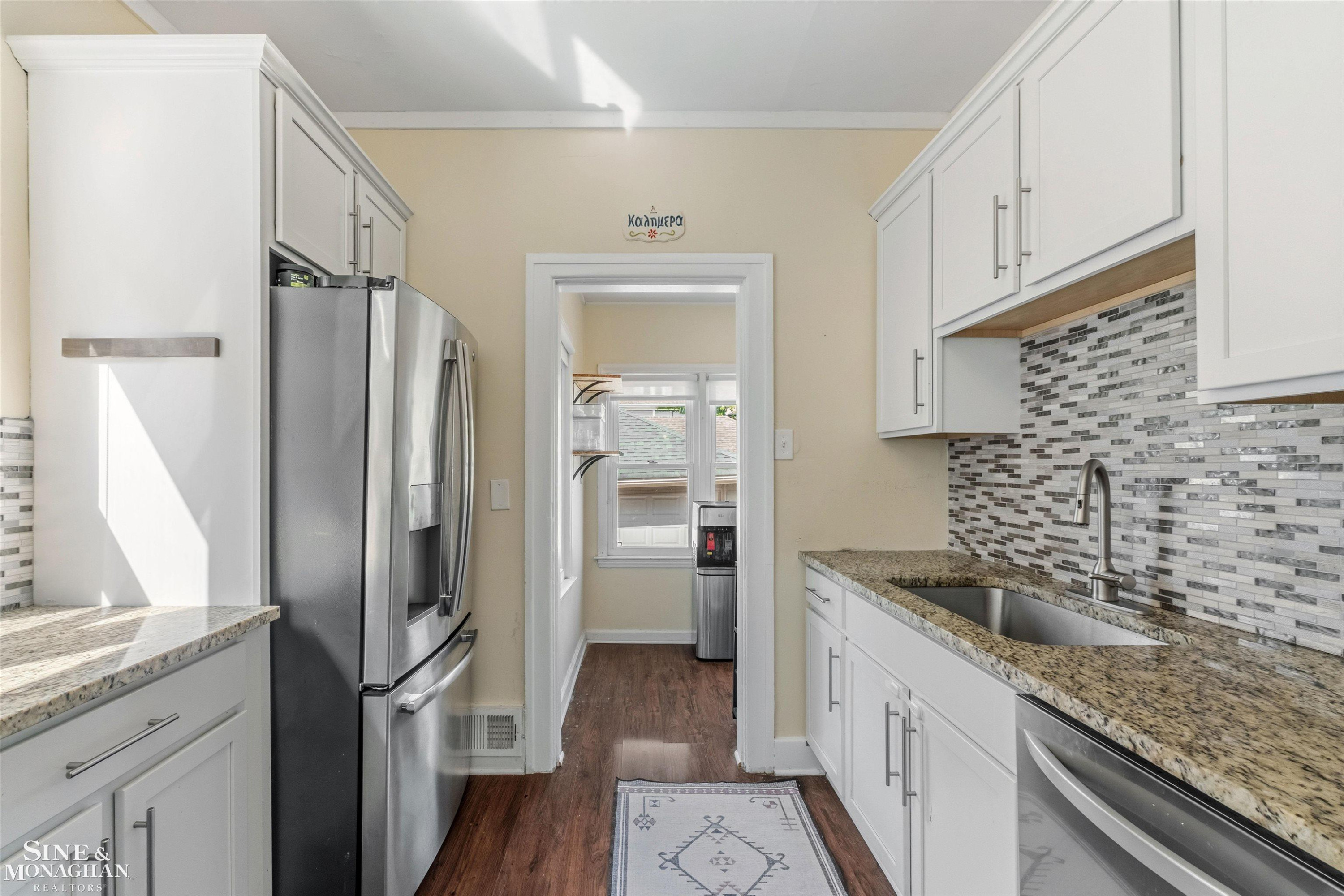 1025 Beaconsfield Avenue, Grosse Pointe Park, MI 48230 — Photo 12